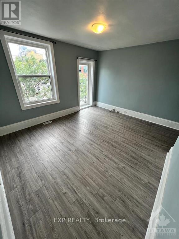 2 - 1055 Somerset Street, Ottawa, Ontario  K1Y 3C4 - Photo 6 - X12698210
