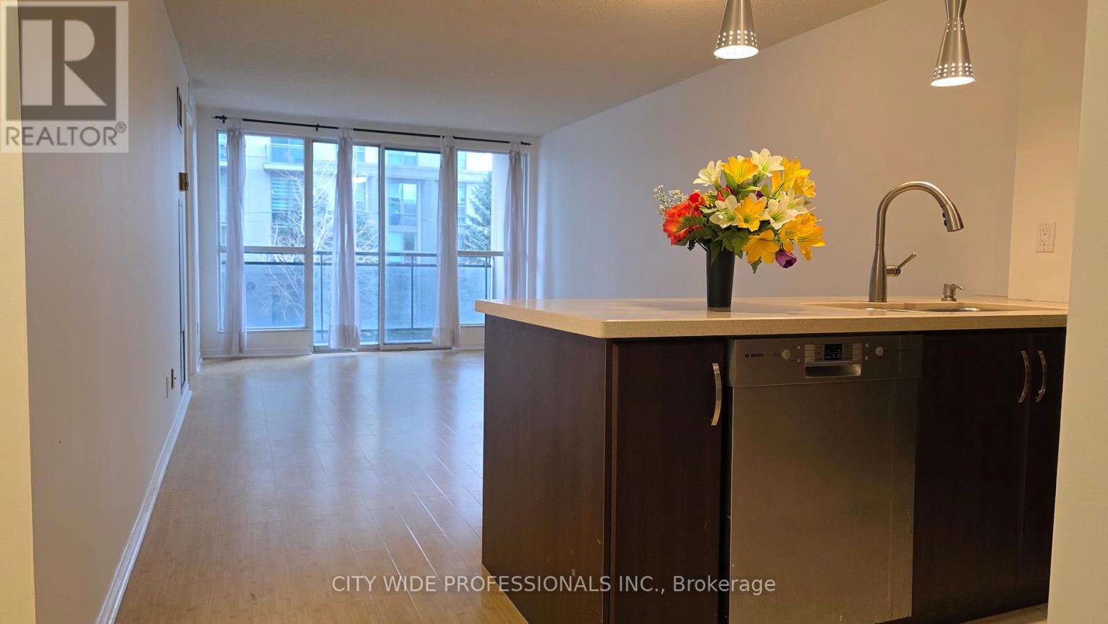 202 - 28 Hollywood Avenue, Toronto, Ontario  M2N 6S4 - Photo 5 - C12684396