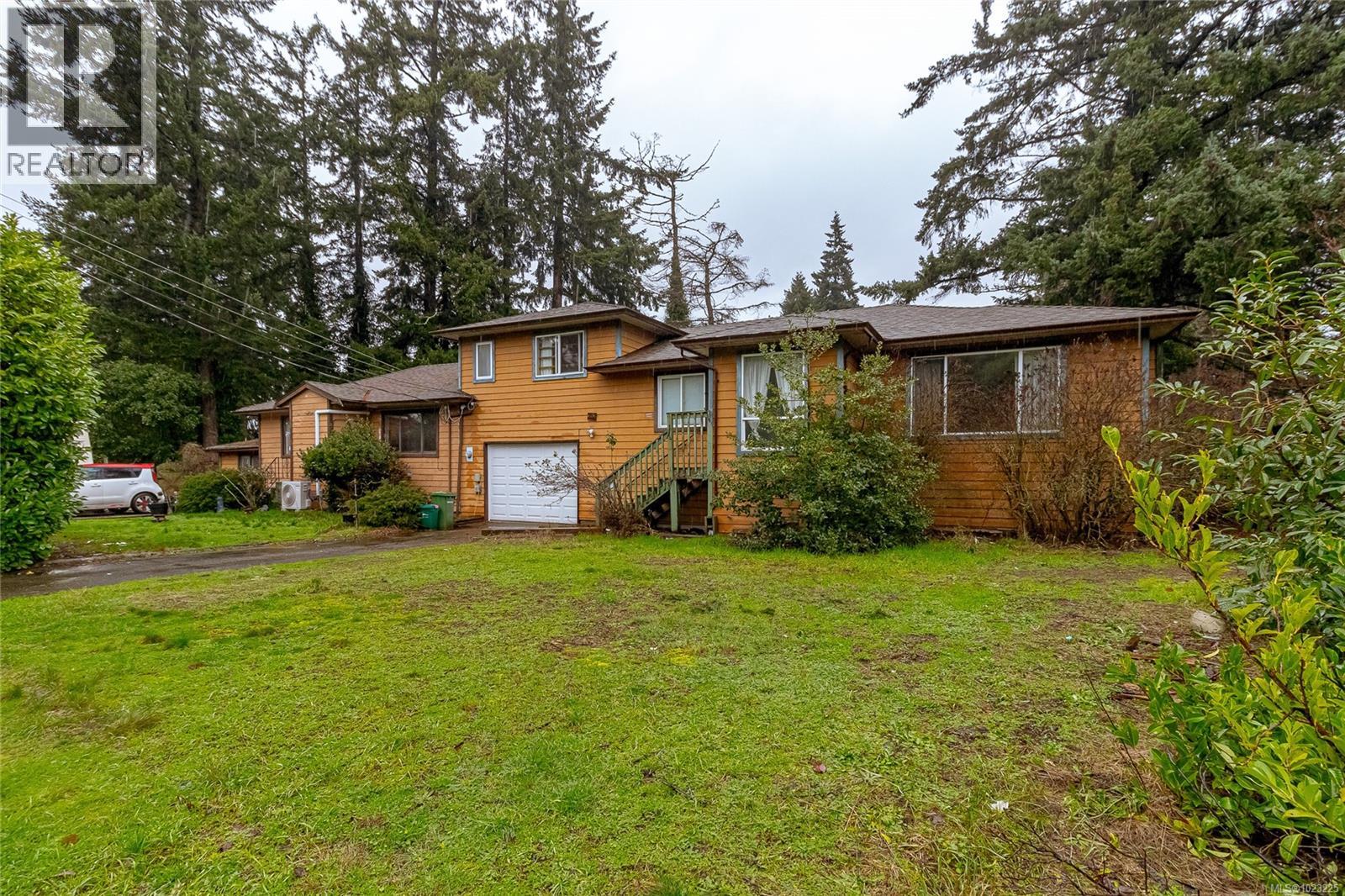 A & B 706 Donovan Ave, Colwood, British Columbia