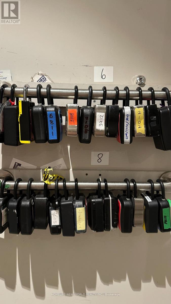 5008 - 138 Downes Street, Toronto, Ontario  M5E 0E4 - Photo 12 - C12698192