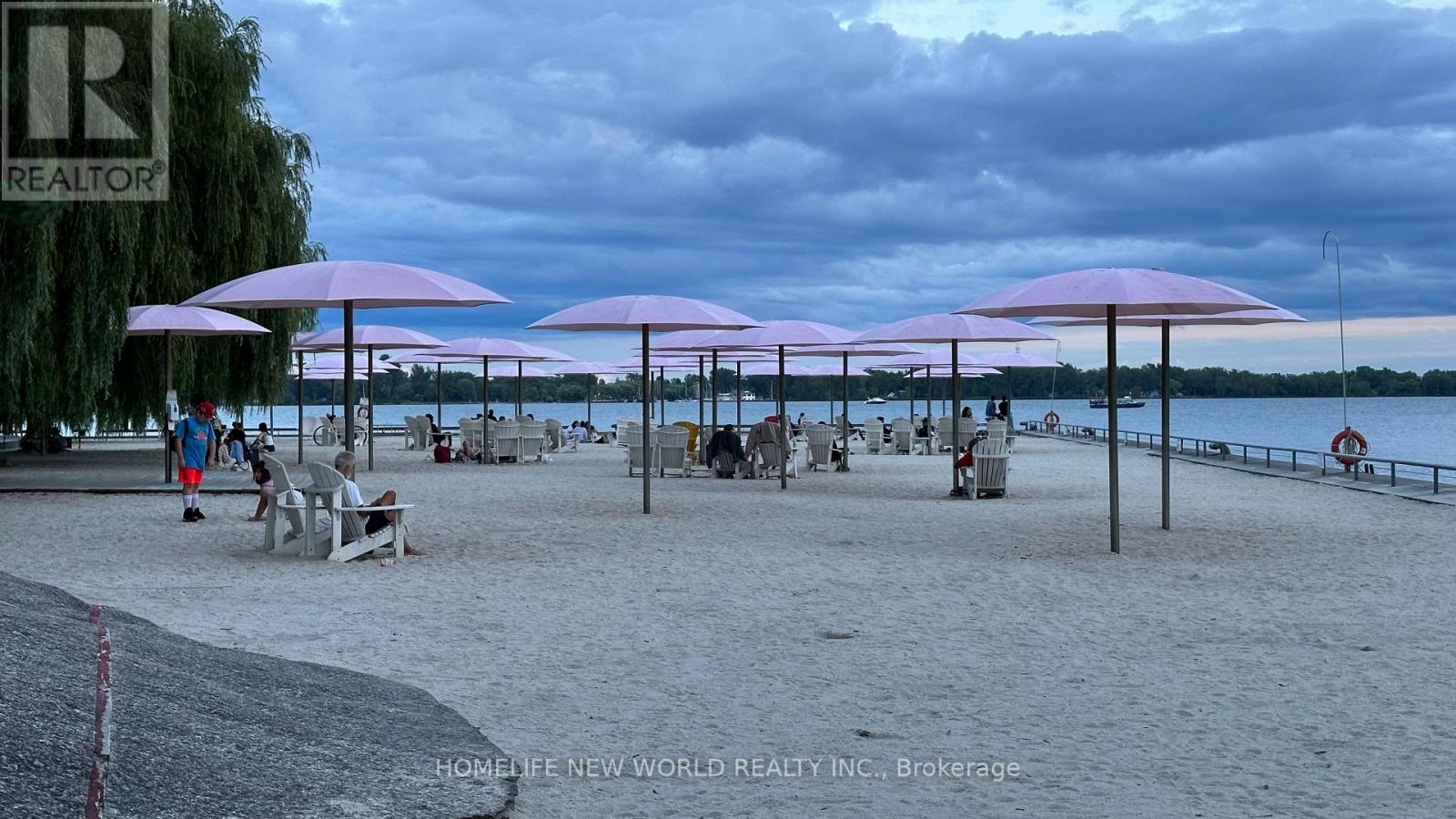 5008 - 138 Downes Street, Toronto, Ontario  M5E 0E4 - Photo 4 - C12698192