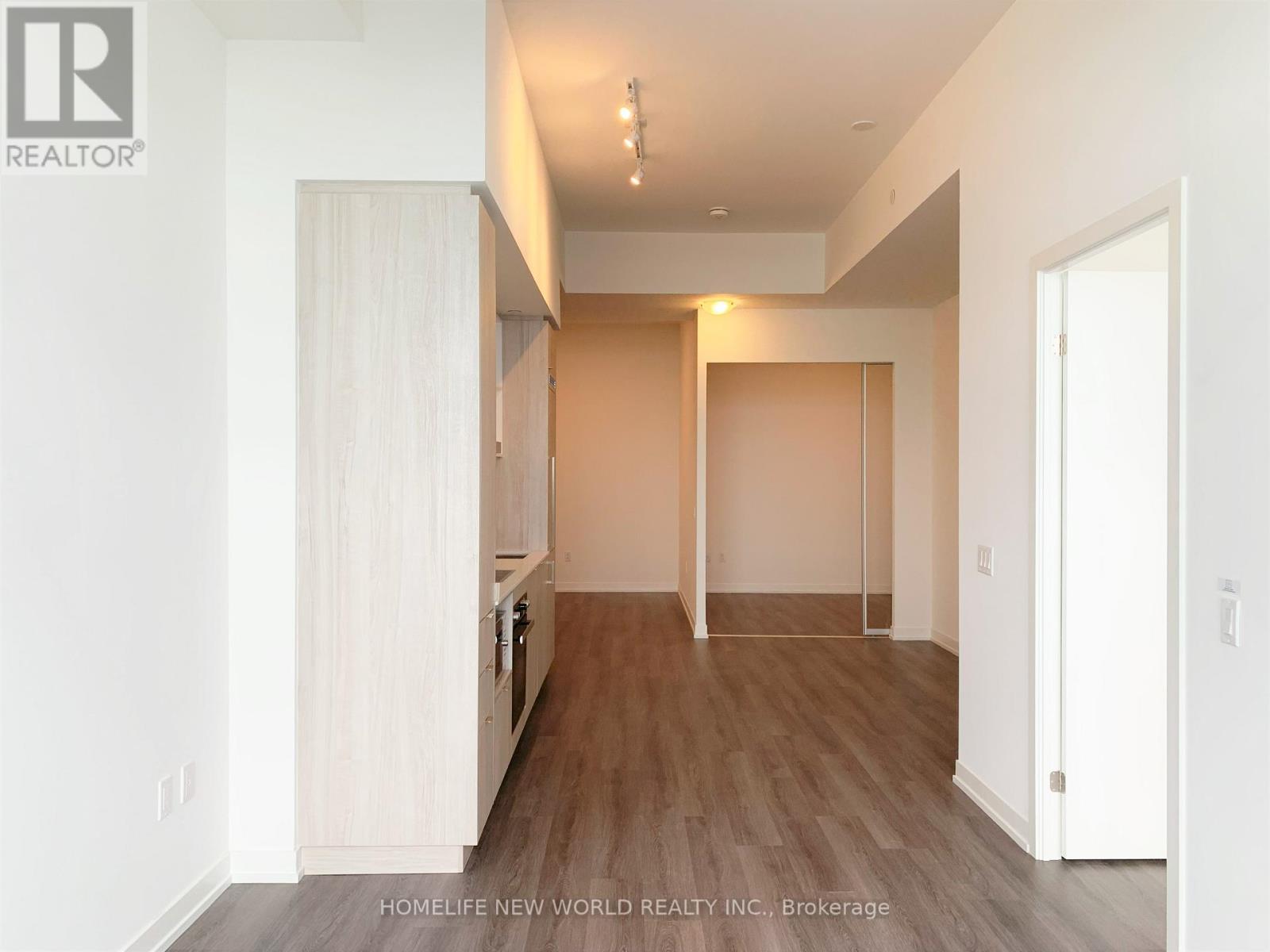 5008 - 138 Downes Street, Toronto, Ontario  M5E 0E4 - Photo 8 - C12698192