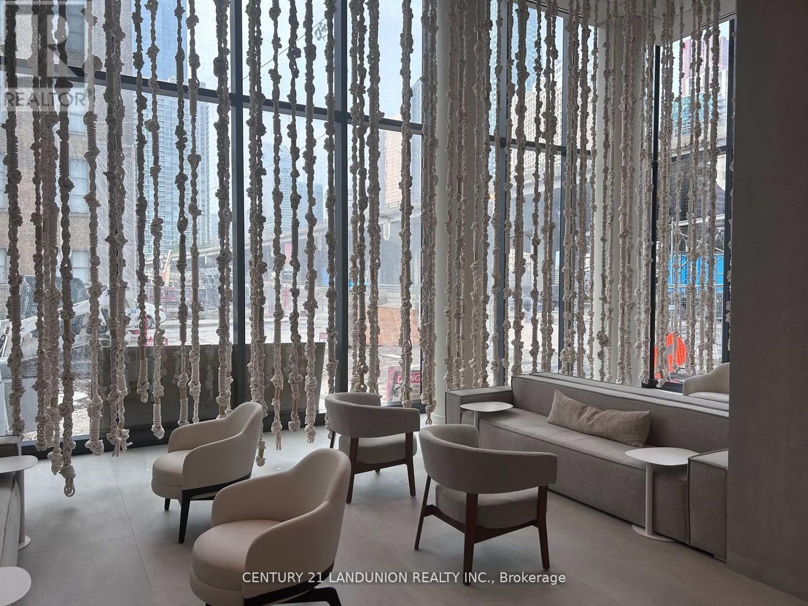 5010 - 55 Cooper Street, Toronto, Ontario  M5E 0G1 - Photo 2 - C12698214