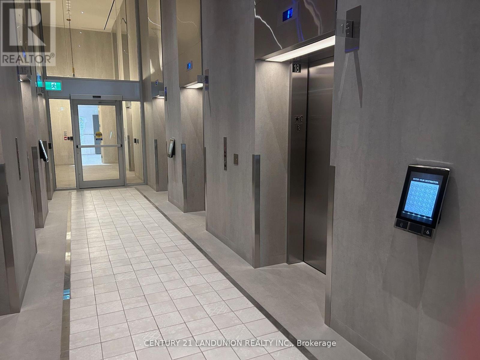 5010 - 55 Cooper Street, Toronto, Ontario  M5E 0G1 - Photo 3 - C12698214