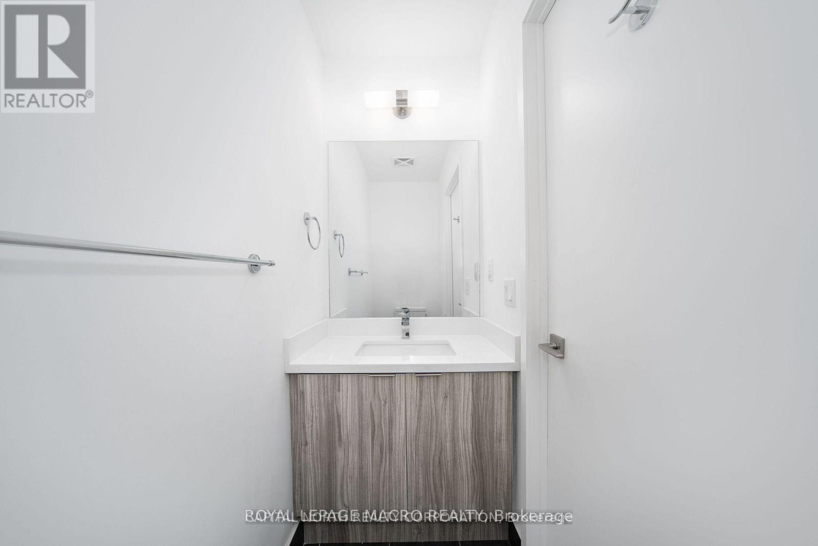 309 - 2916 Highway 7, Vaughan, Ontario  L4K 0K6 - Photo 14 - N12698200