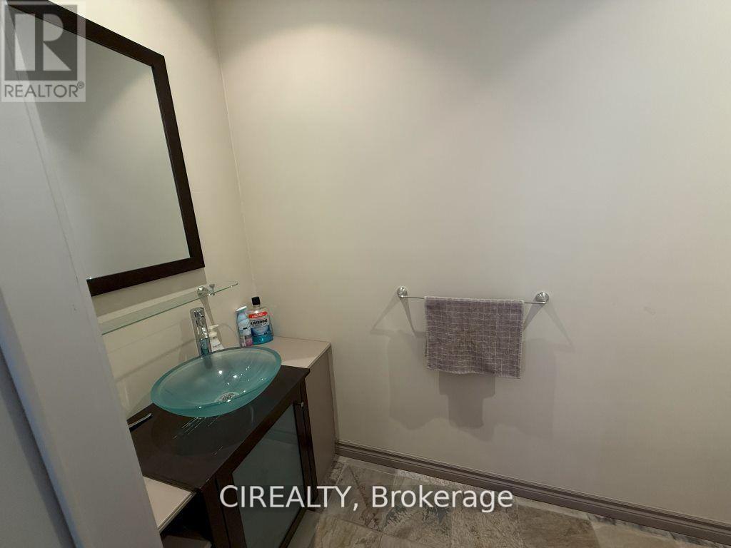 Second Floor - 230 Watline Avenue, Mississauga, Ontario  L4Z 1P4 - Photo 8 - W12698196