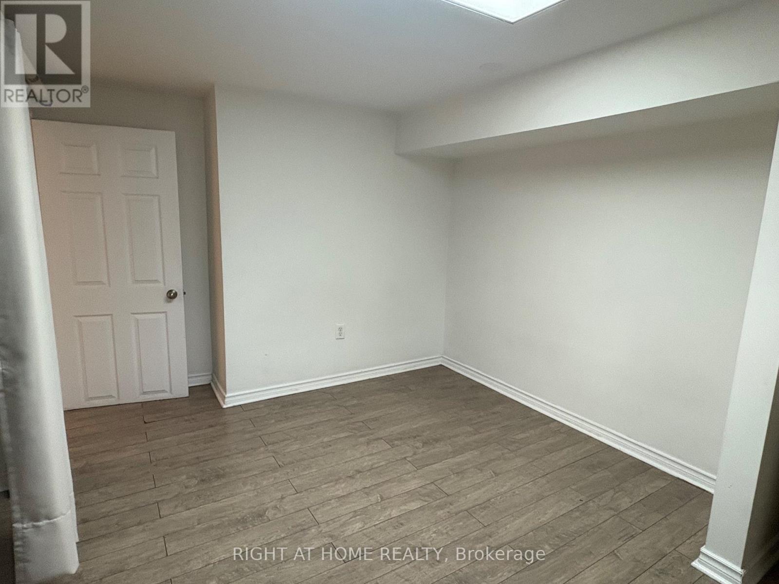 124 Avondale Blvd (Basement), Brampton, Ontario  L6T 1H7 - Photo 19 - W12698204