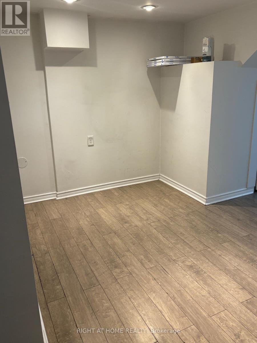 124 Avondale Blvd (Basement), Brampton, Ontario  L6T 1H7 - Photo 26 - W12698204