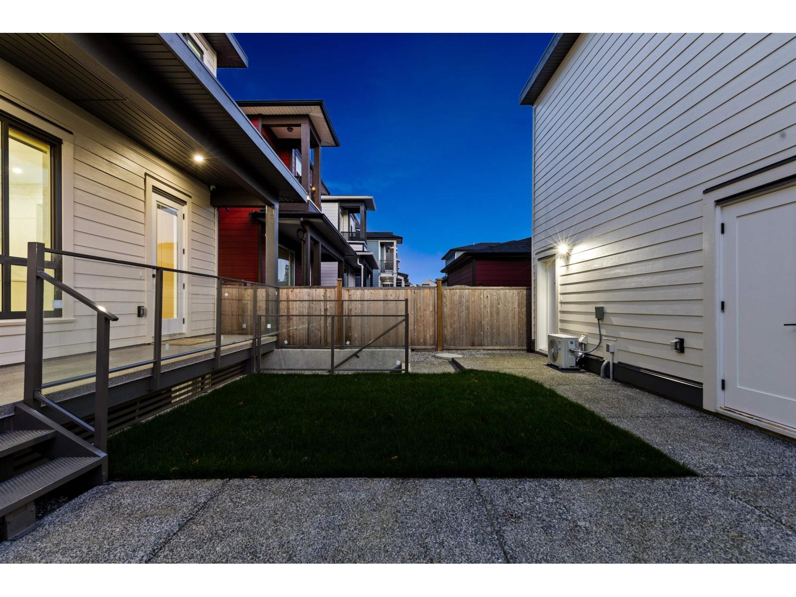 17144 1 Avenue, Surrey, British Columbia  V3Z 9R2 - Photo 29 - R3075856