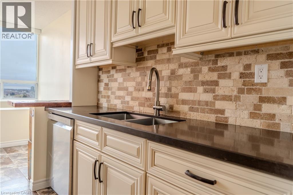 3227 King Street E Unit# 1109, Kitchener, Ontario  N2A 3Z9 - Photo 13 - 40797653