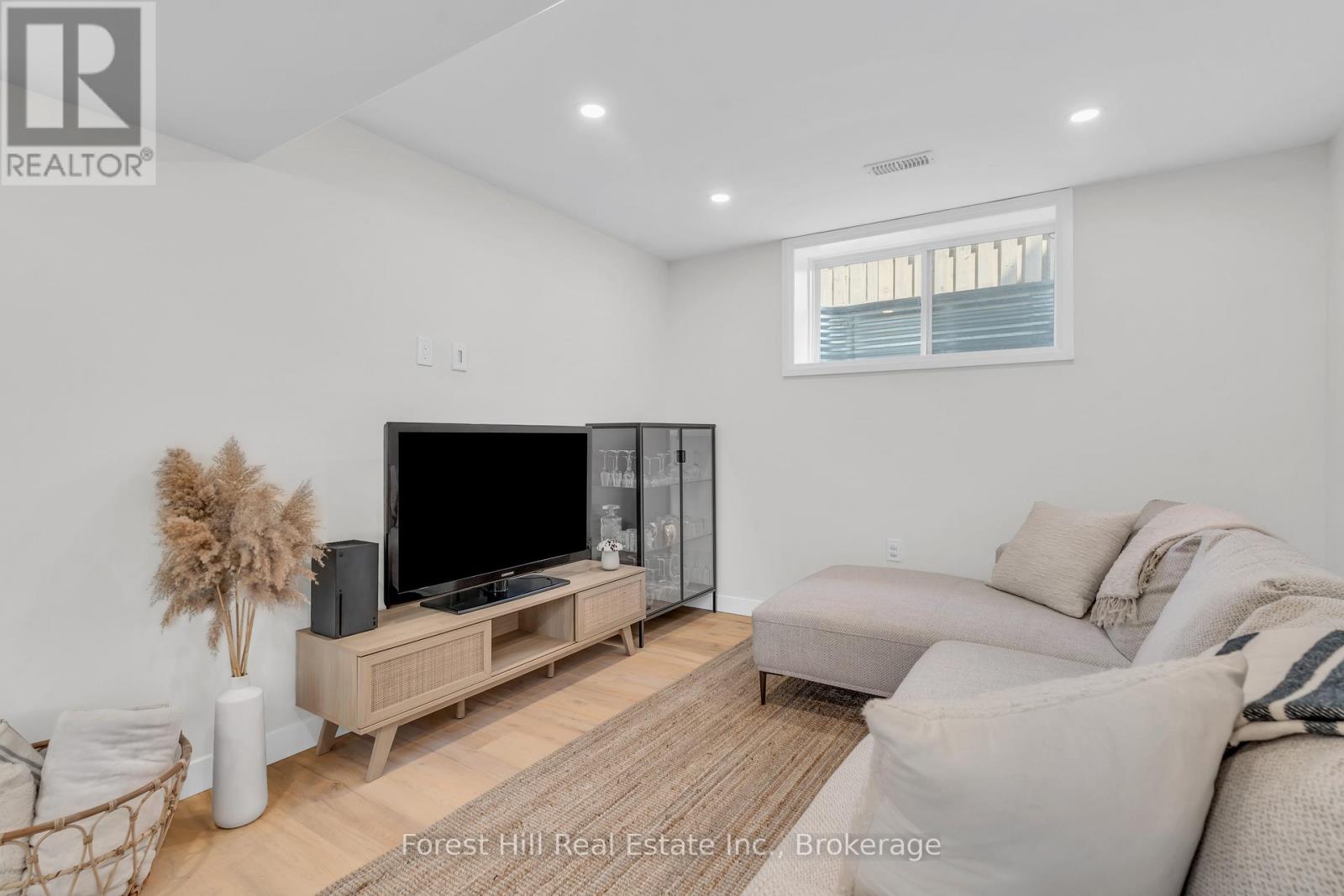 290 Ginseng Street, Waterloo, Ontario  N2V 0B3 - Photo 33 - X12698264