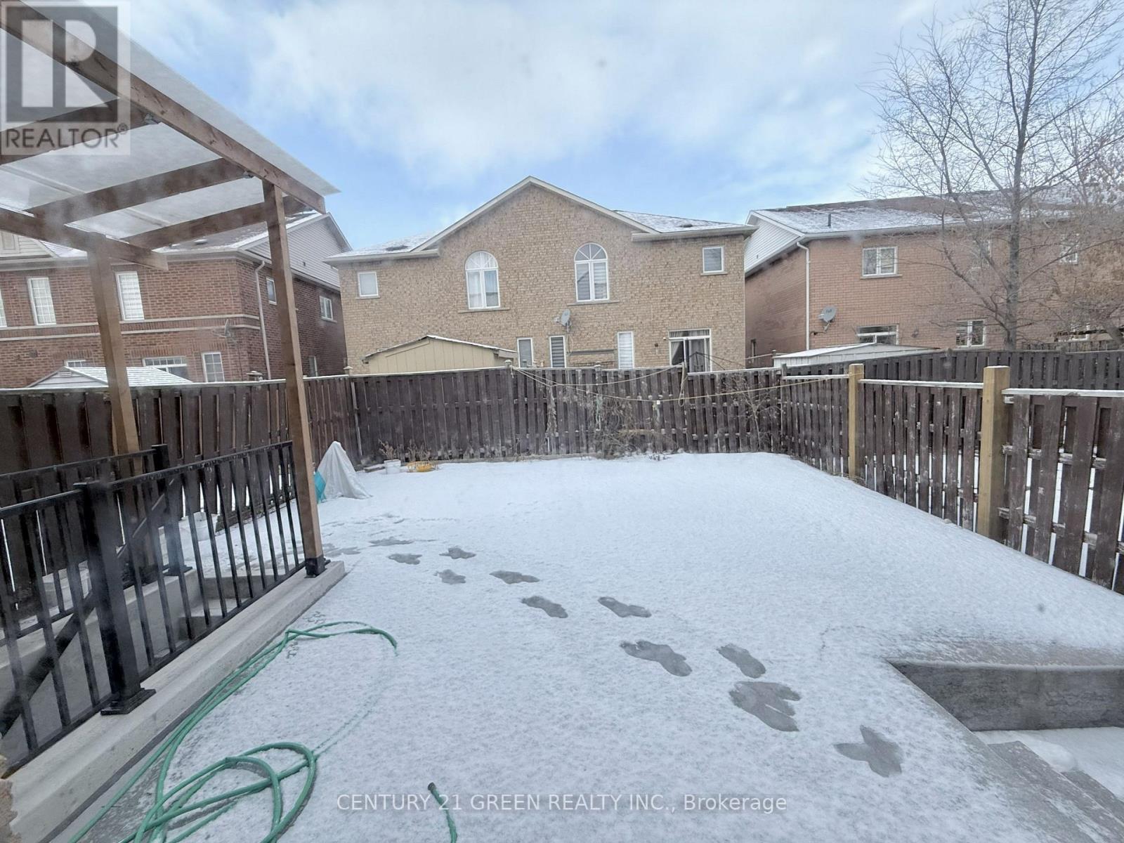 Upper - 6 Vincent Street, Brampton, Ontario  L6R 0H2 - Photo 12 - W12670586