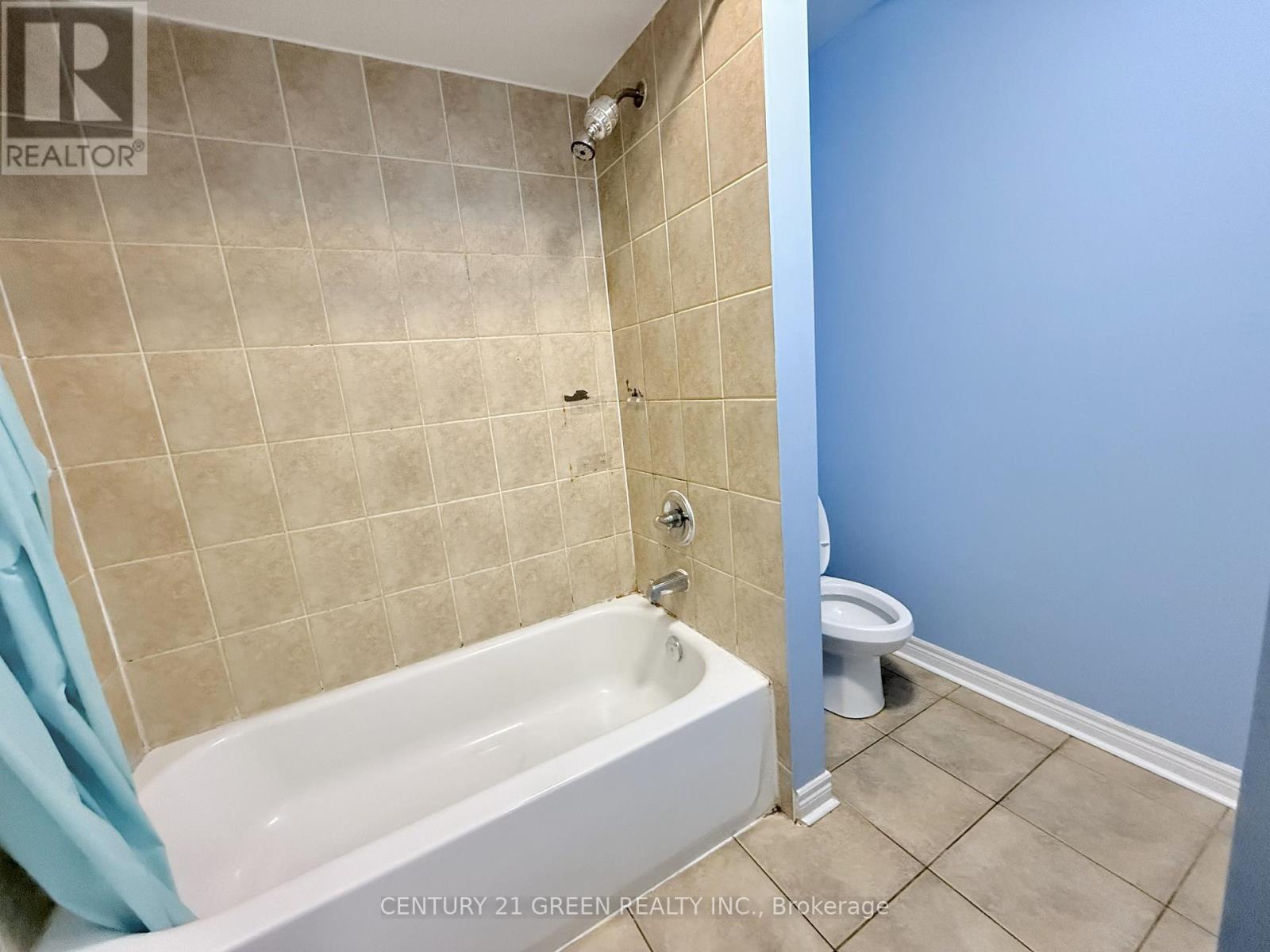 Upper - 6 Vincent Street, Brampton, Ontario  L6R 0H2 - Photo 24 - W12670586