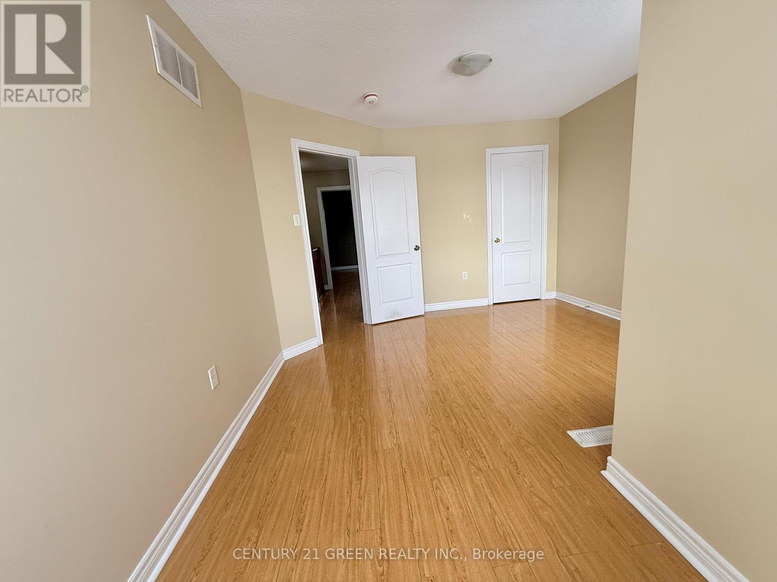 Upper - 6 Vincent Street, Brampton, Ontario  L6R 0H2 - Photo 27 - W12670586
