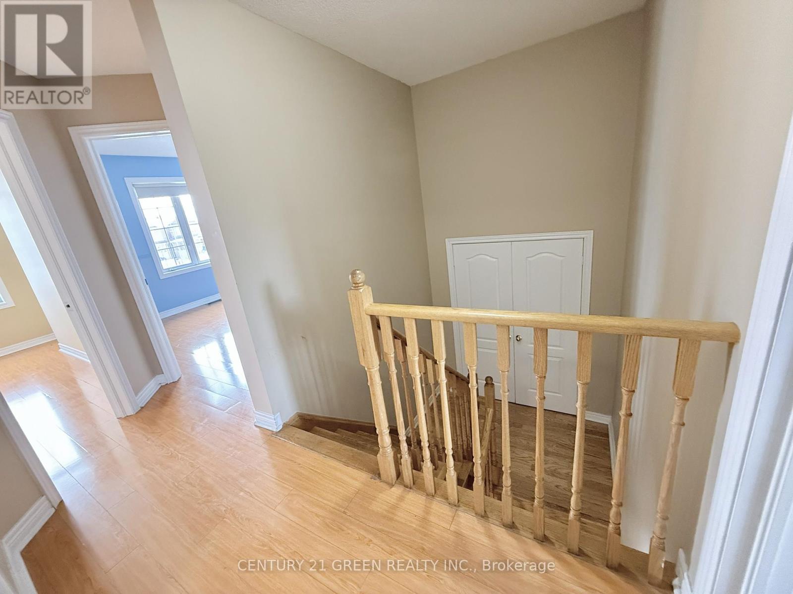 Upper - 6 Vincent Street, Brampton, Ontario  L6R 0H2 - Photo 17 - W12670586