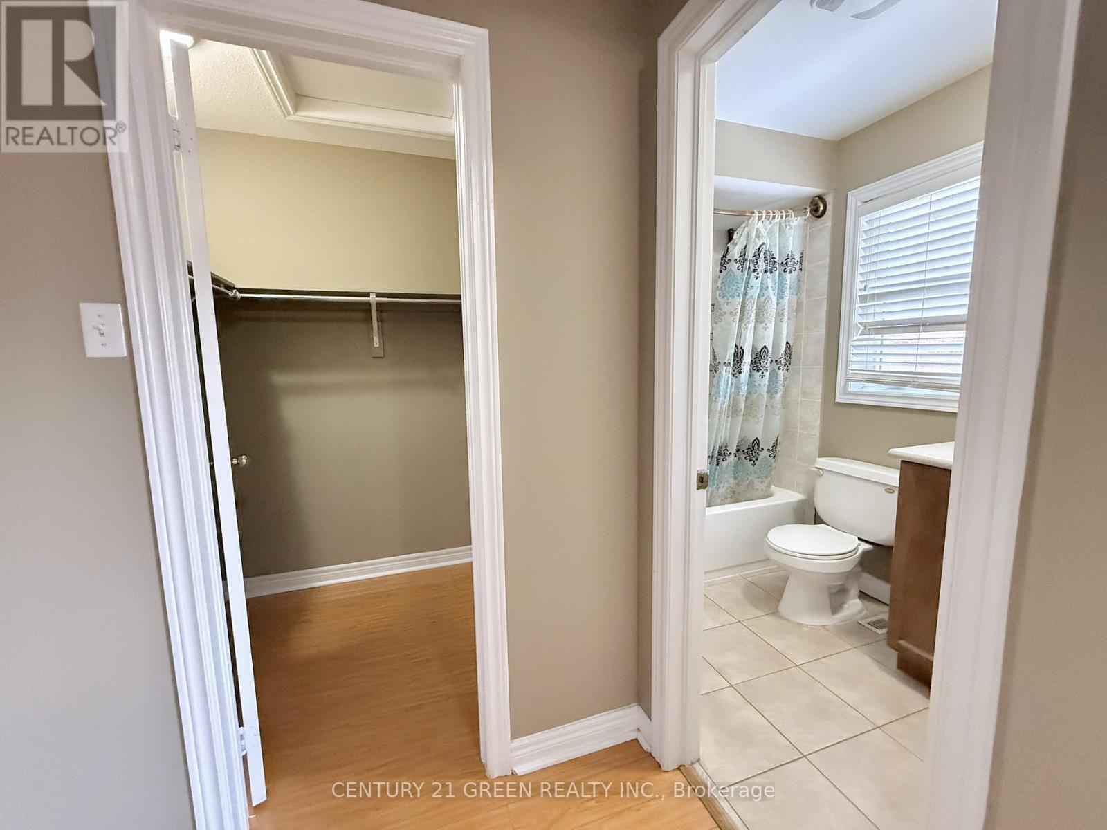 Upper - 6 Vincent Street, Brampton, Ontario  L6R 0H2 - Photo 21 - W12670586