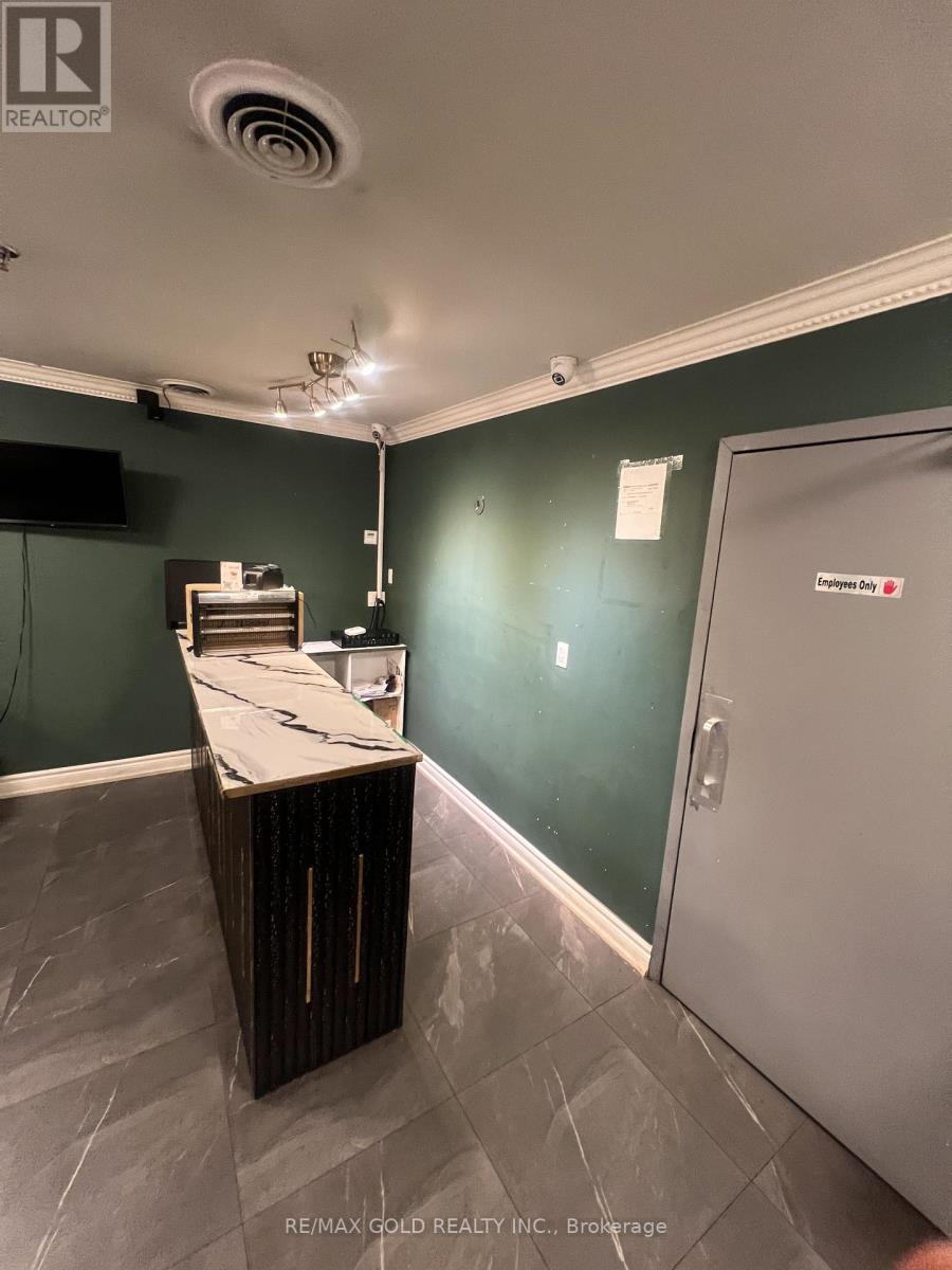 3 - 130 Westmore Dr Drive, Toronto, Ontario  M9V 5E2 - Photo 3 - W12410927