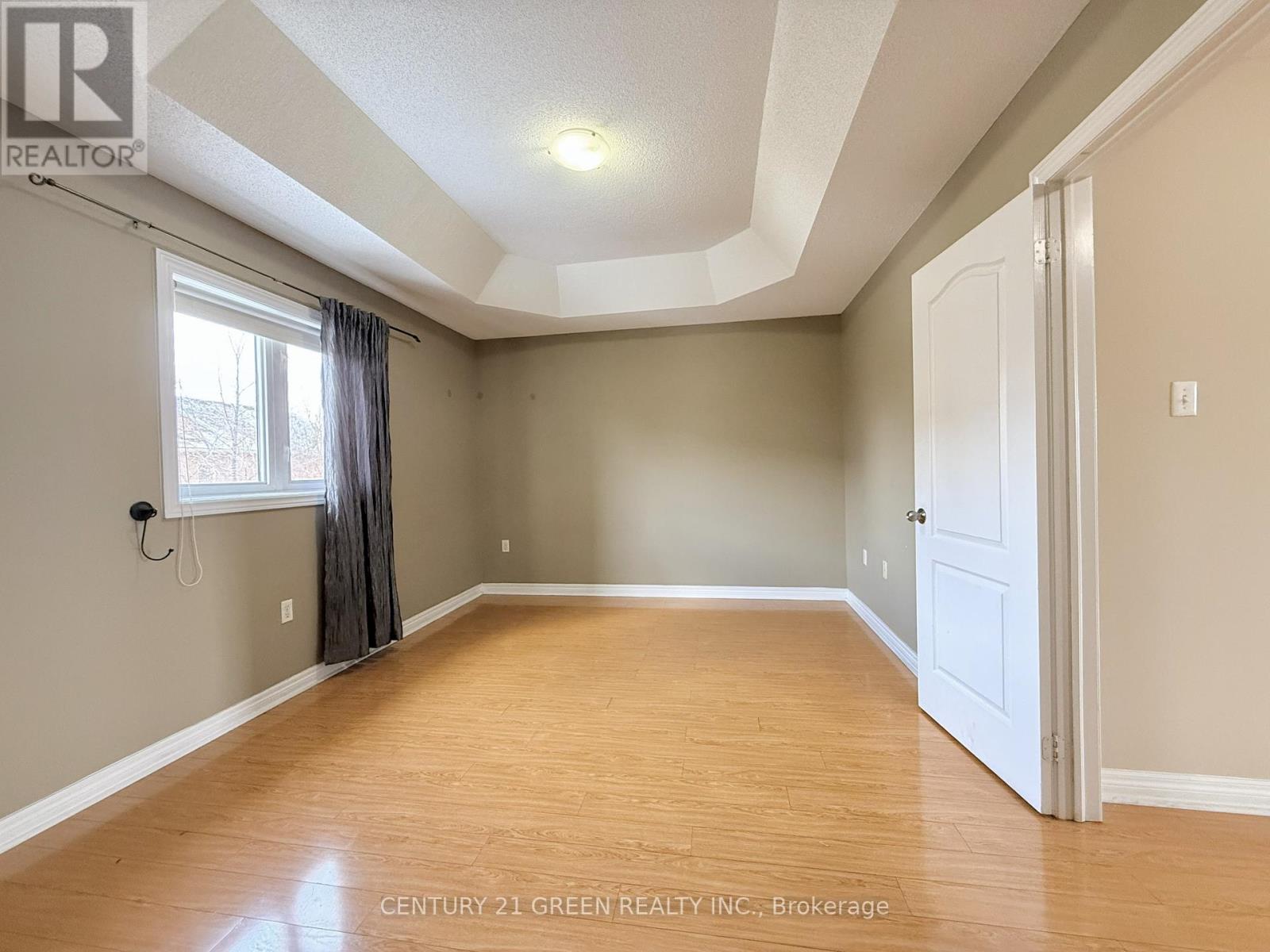 Upper - 6 Vincent Street, Brampton, Ontario  L6R 0H2 - Photo 19 - W12670586