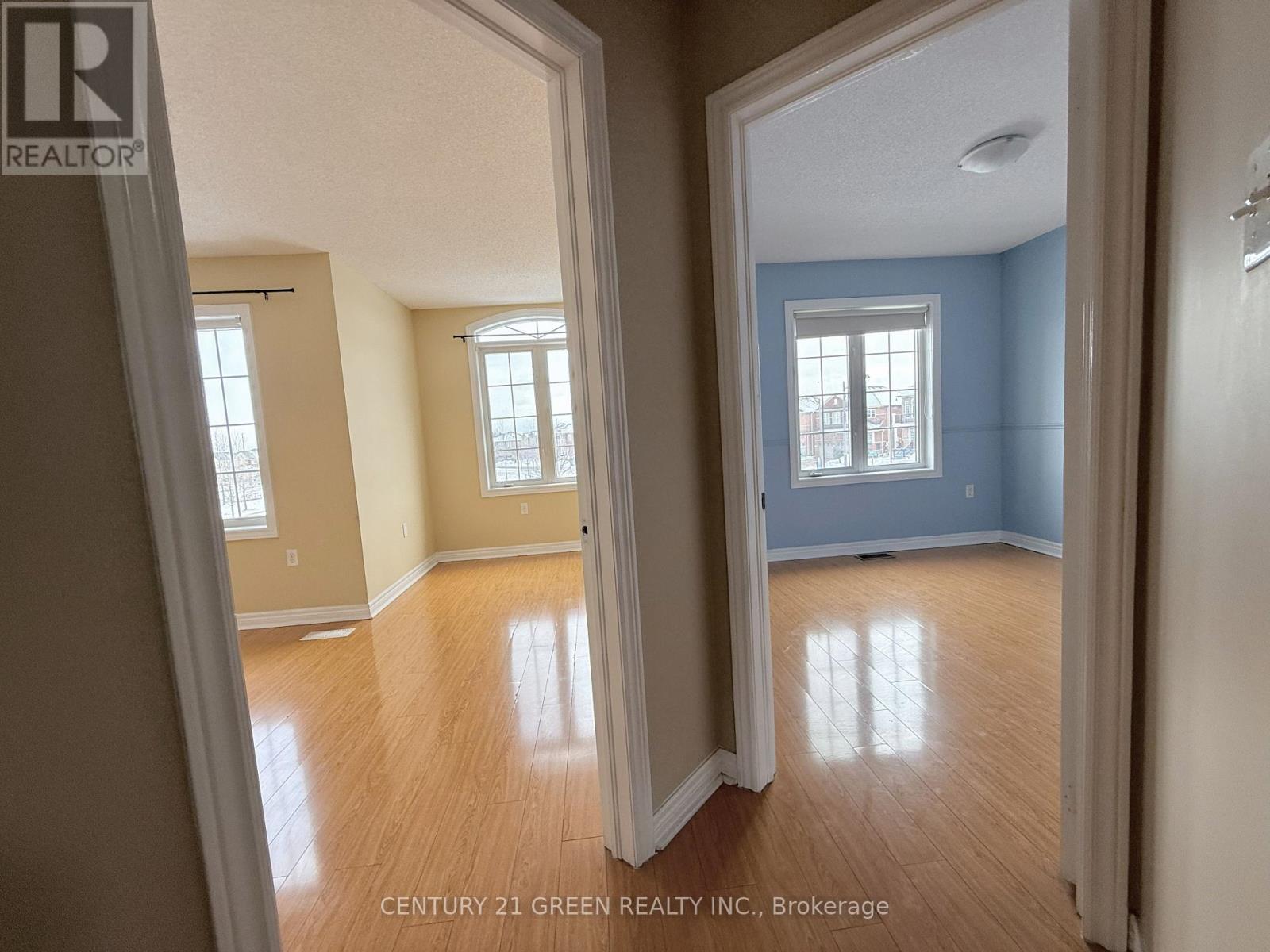 Upper - 6 Vincent Street, Brampton, Ontario  L6R 0H2 - Photo 25 - W12670586