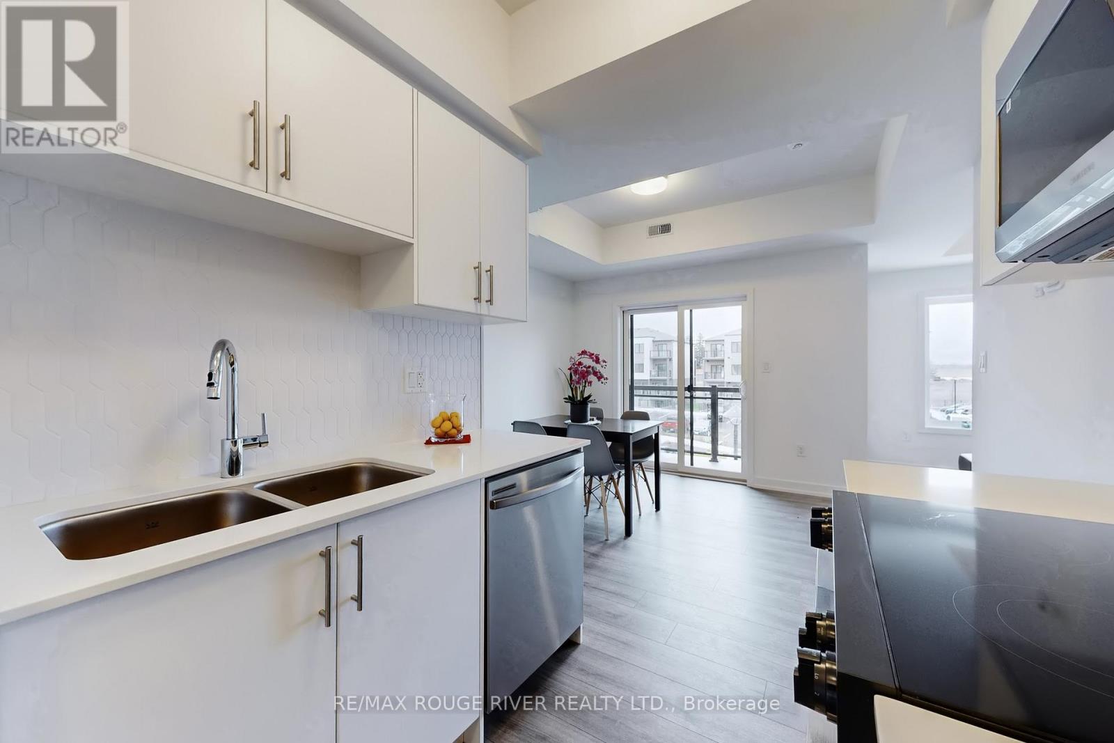 95 - 940 St David Street N, Centre Wellington, Ontario  N1M 0L7 - Photo 11 - X12595736