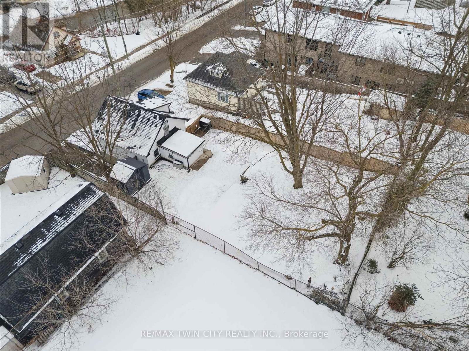 7 Riverside Drive W, Woolwich, Ontario  N3B 1P9 - Photo 43 - X12697036