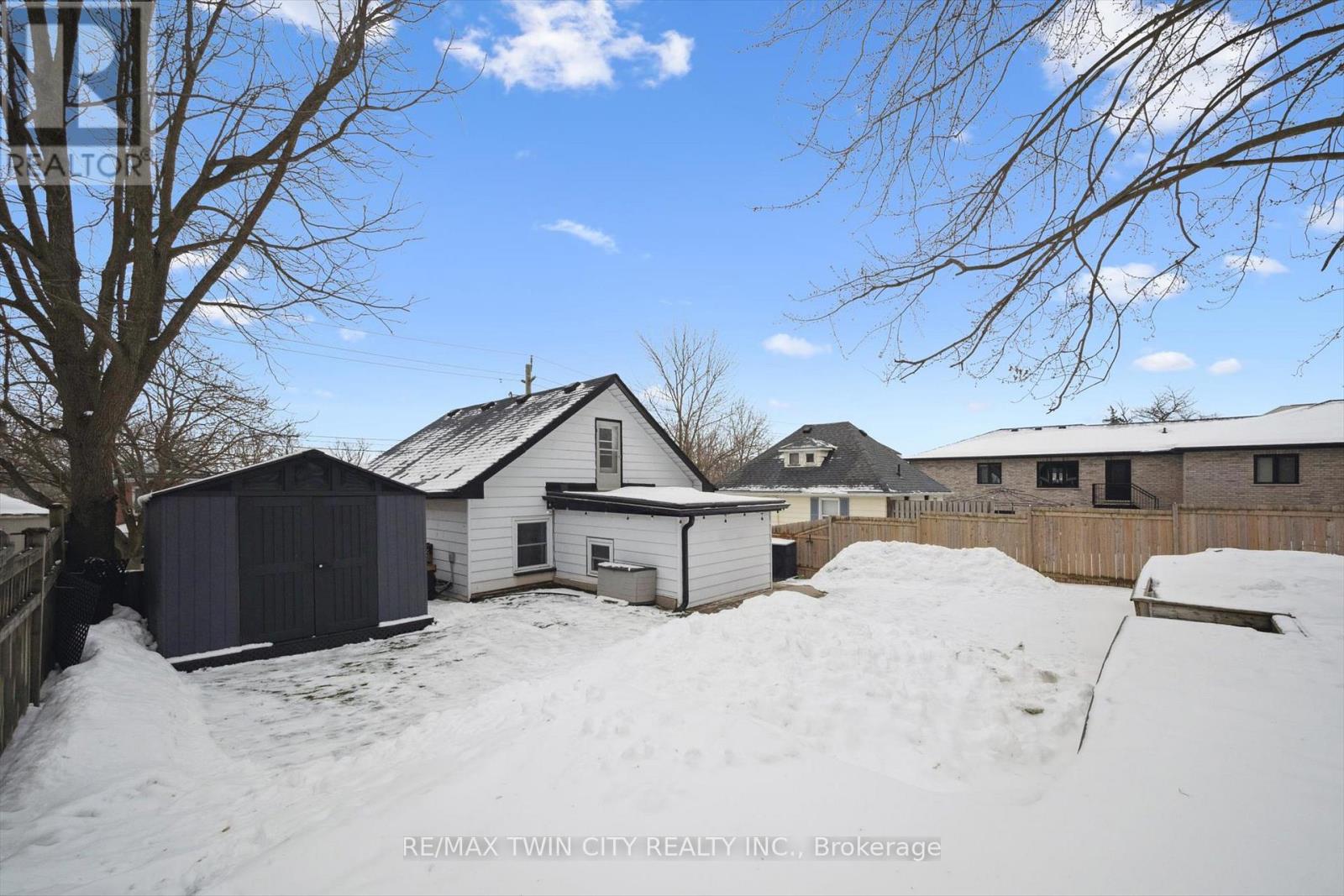 7 Riverside Drive W, Woolwich, Ontario  N3B 1P9 - Photo 40 - X12697036