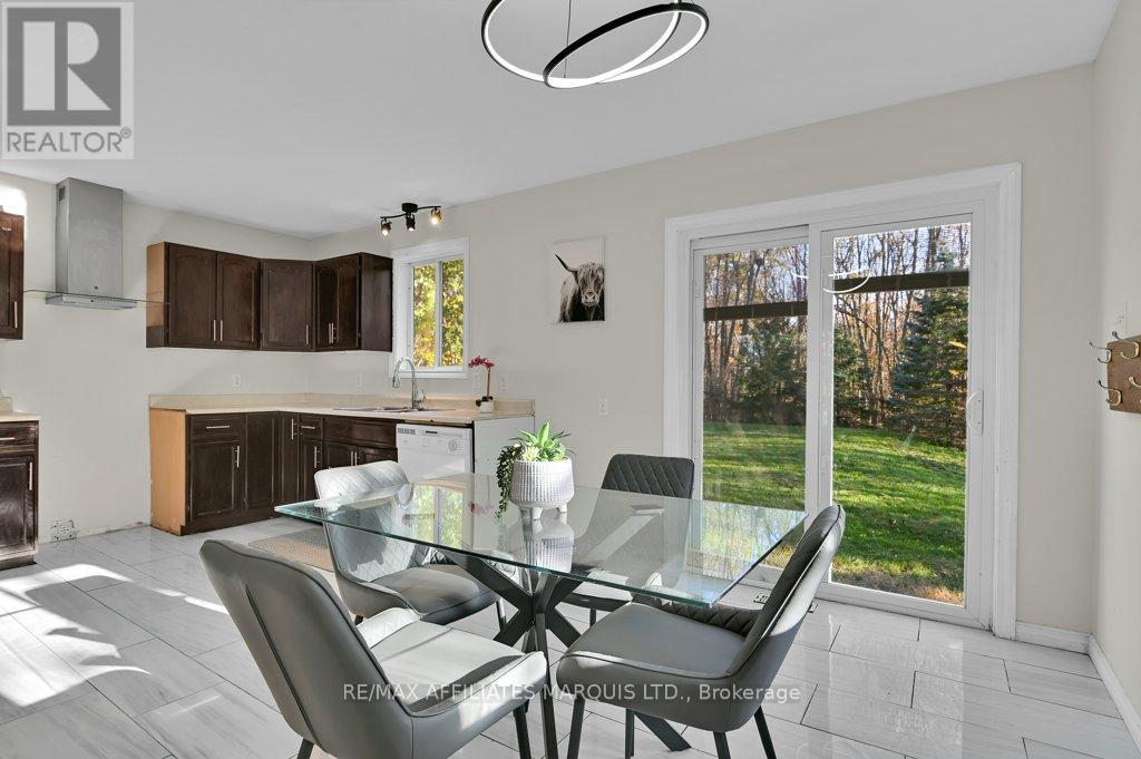 21450 Concession 10 Road, South Glengarry, Ontario  K0C 1A0 - Photo 15 - X12462124