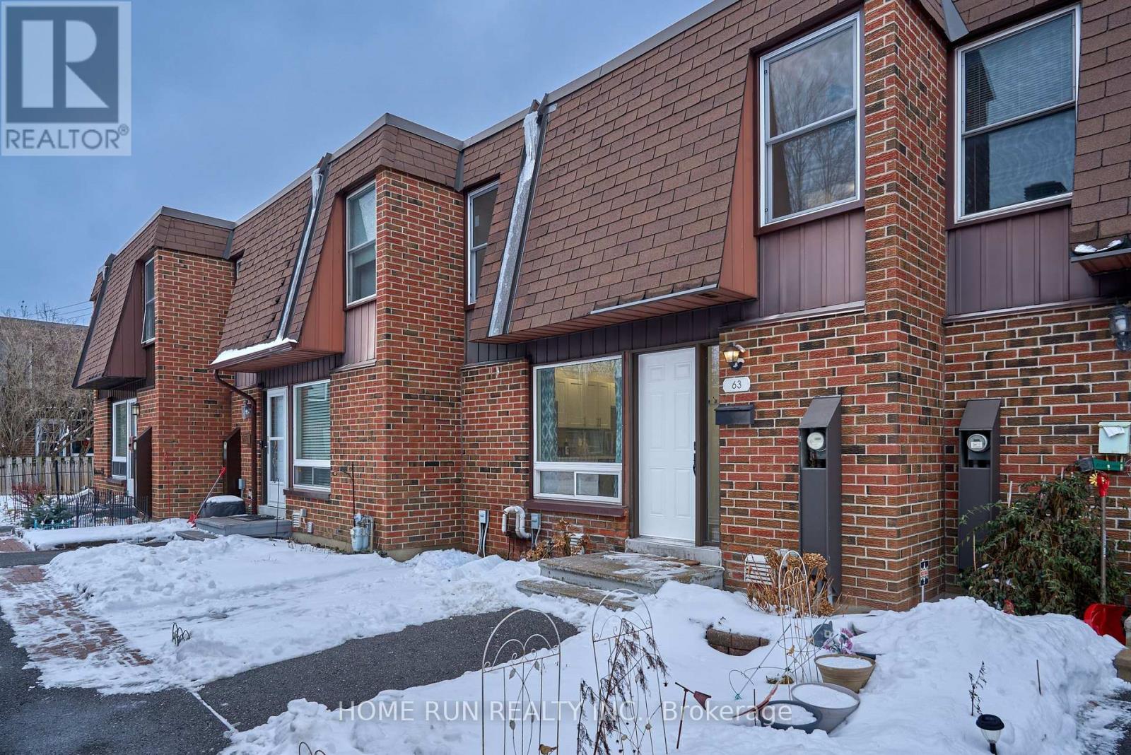 63 - 3520 Downpatrick Road, Ottawa, Ontario  K1V 8T4 - Photo 1 - X12698242