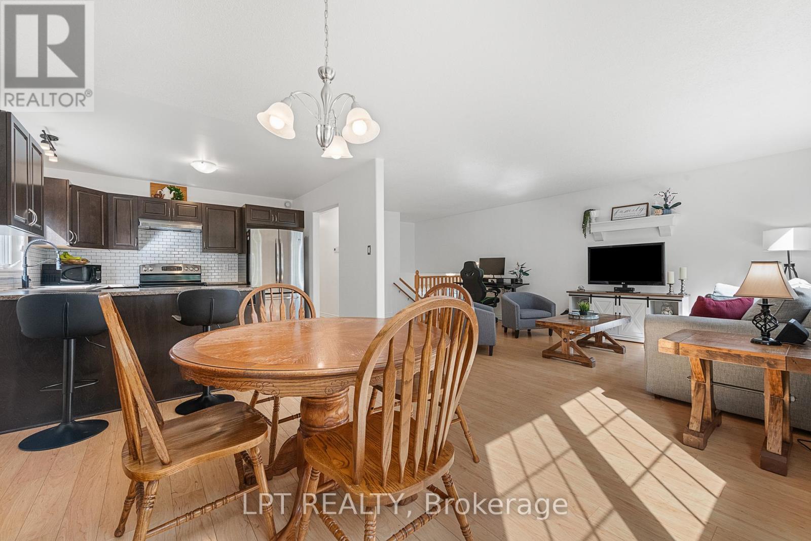 474 William Campbell Road, Montague, Ontario  K7A 4S6 - Photo 14 - X12698290