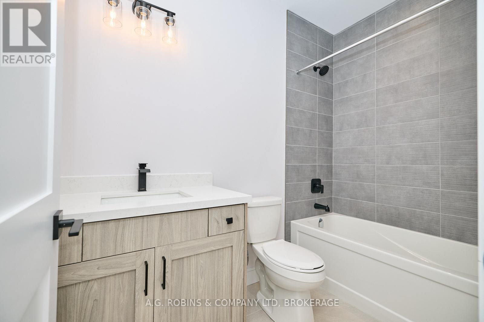 4124 Fly Road, Lincoln, Ontario  L0R 2C0 - Photo 19 - X12698318