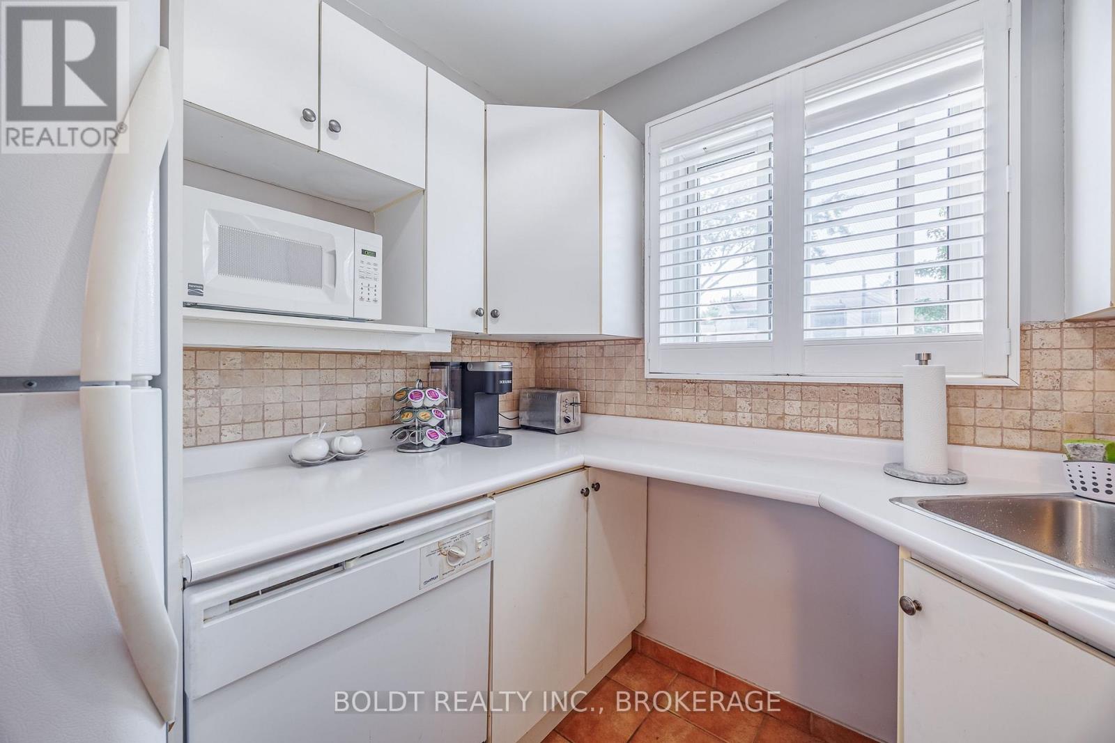 27 - 302 Vine Street, St. Catharines, Ontario  L2M 7M6 - Photo 10 - X12698324