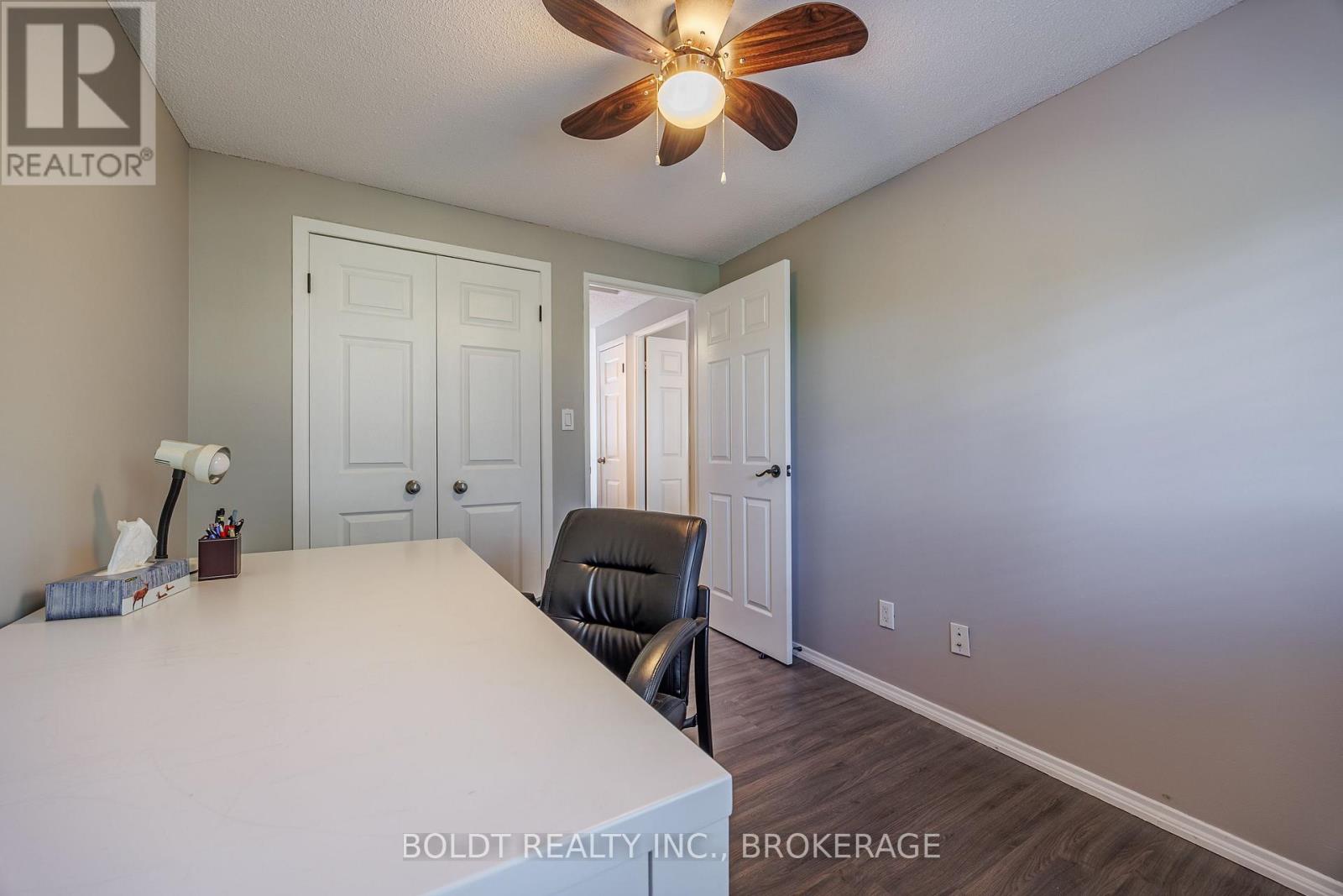 27 - 302 Vine Street, St. Catharines, Ontario  L2M 7M6 - Photo 17 - X12698324