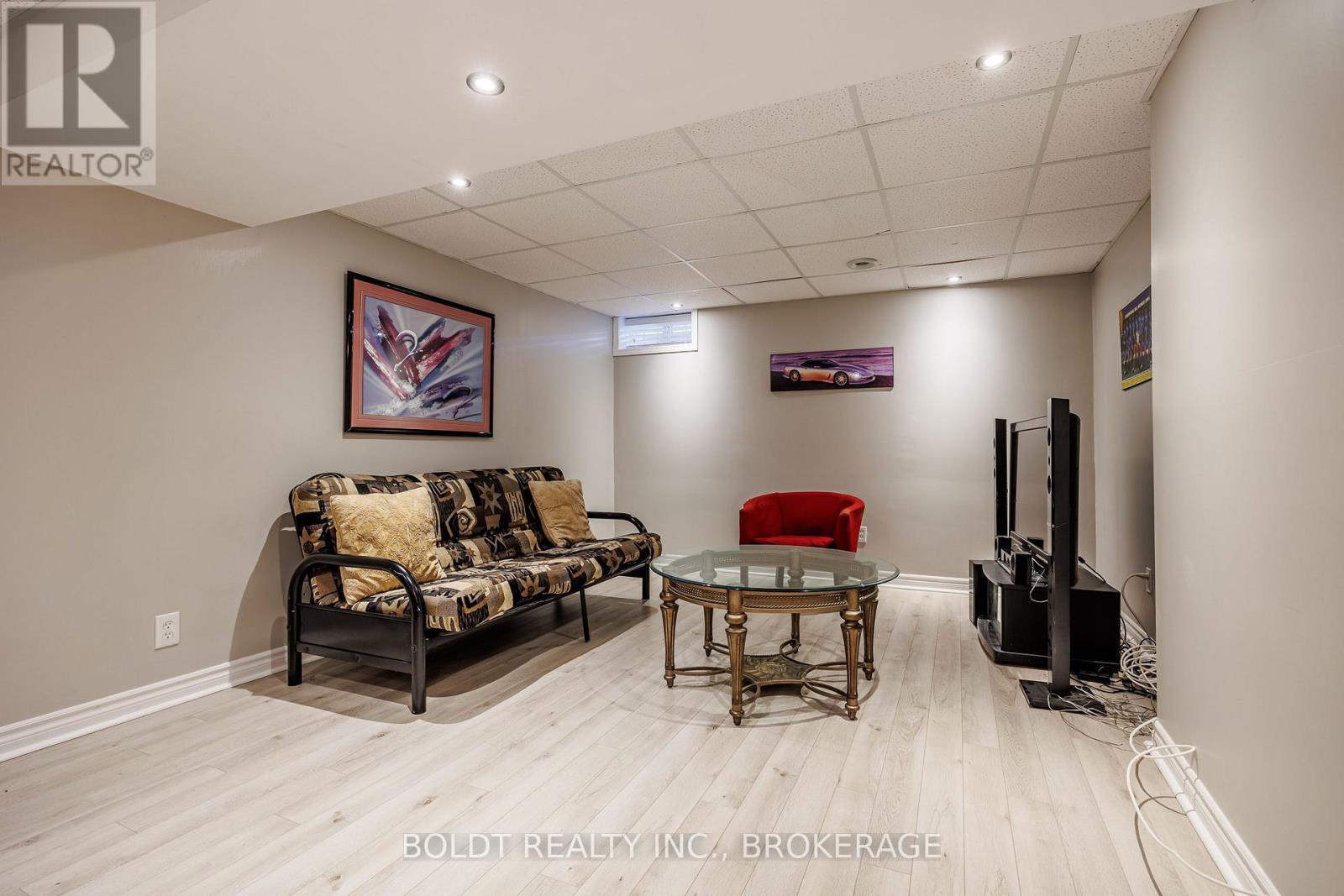 27 - 302 Vine Street, St. Catharines, Ontario  L2M 7M6 - Photo 20 - X12698324