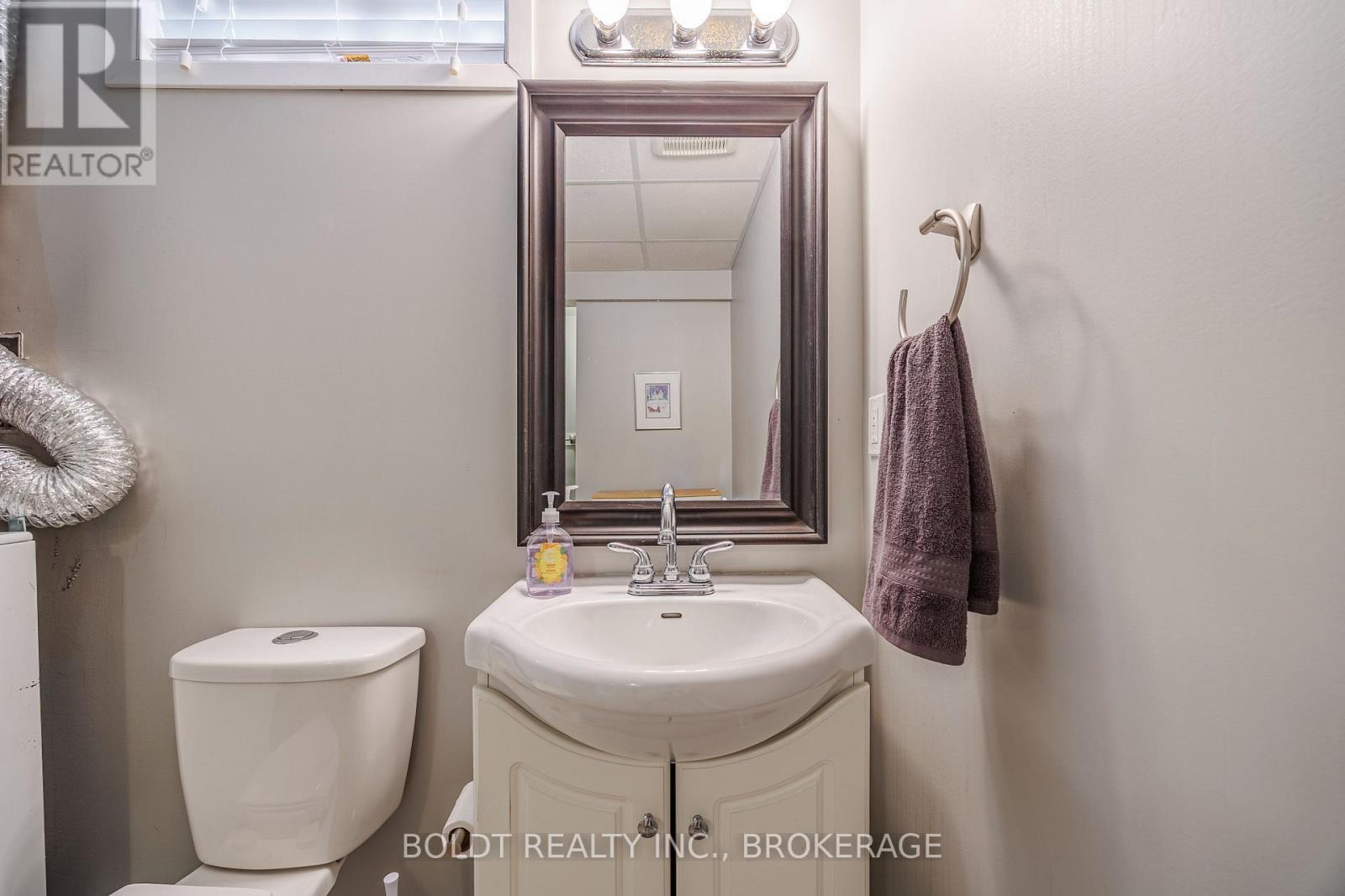 27 - 302 Vine Street, St. Catharines, Ontario  L2M 7M6 - Photo 23 - X12698324