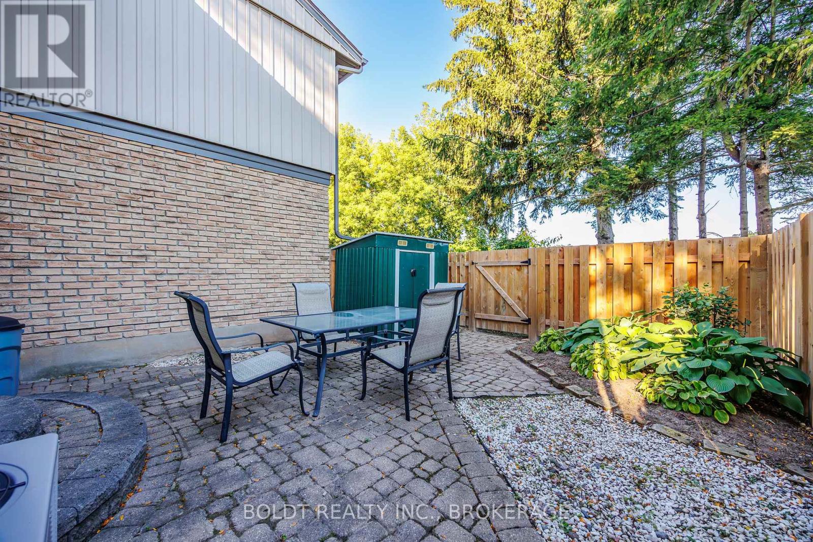 27 - 302 Vine Street, St. Catharines, Ontario  L2M 7M6 - Photo 25 - X12698324