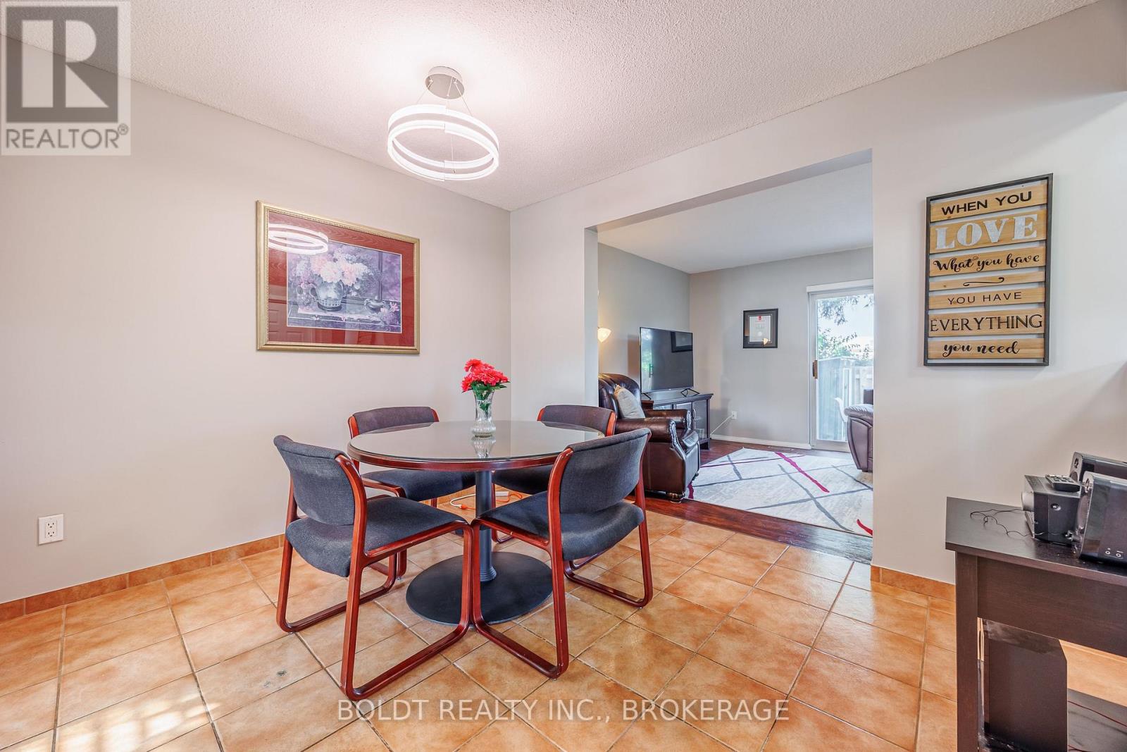 27 - 302 Vine Street, St. Catharines, Ontario  L2M 7M6 - Photo 5 - X12698324