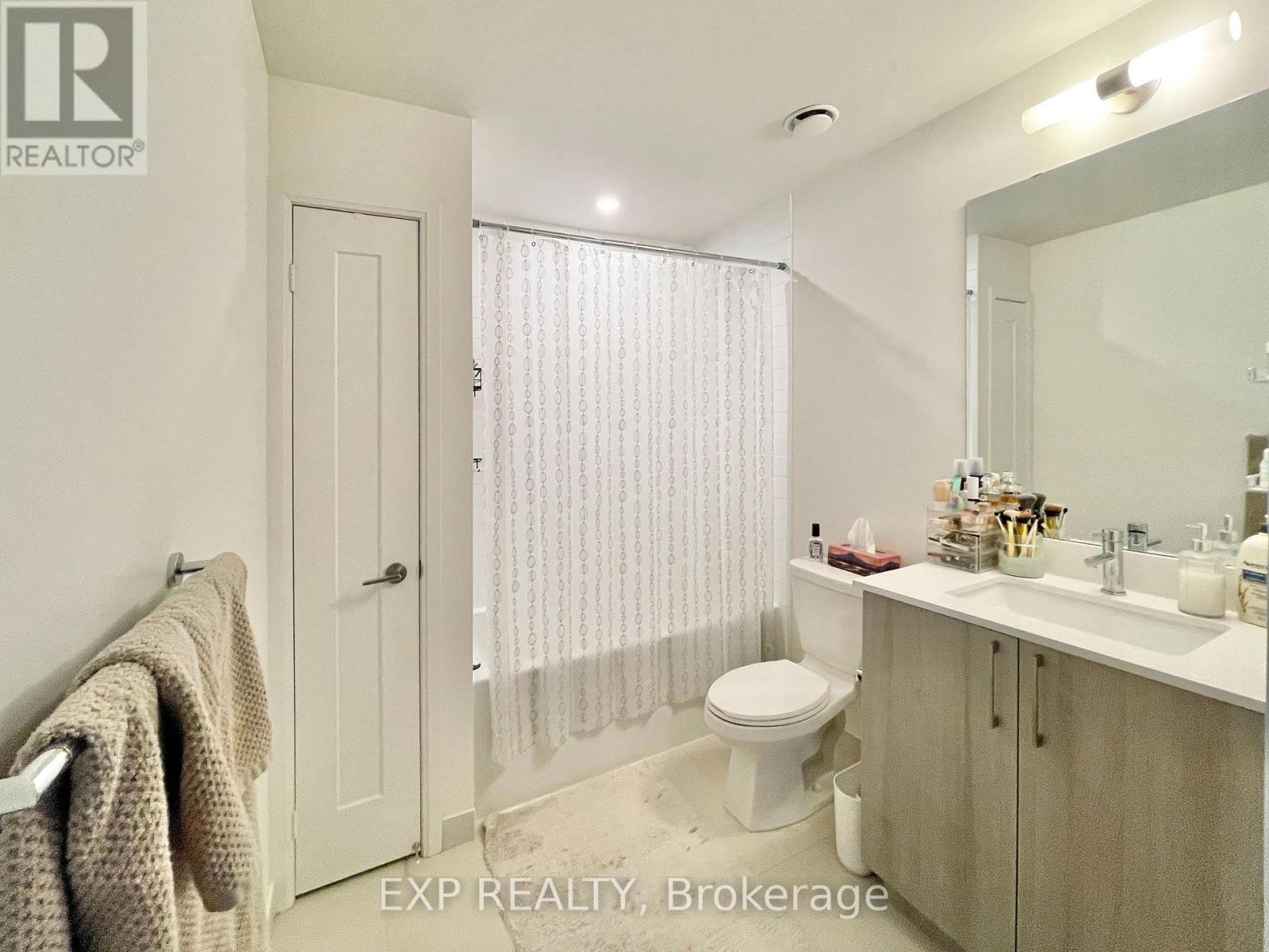 1217e - 576 Front Street W, Toronto, Ontario  M5V 0P8 - Photo 12 - C12698228