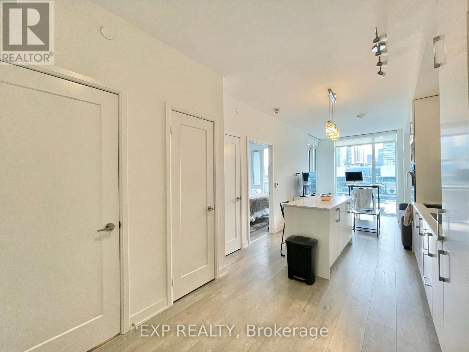 1217e - 576 Front Street W, Toronto, Ontario  M5V 0P8 - Photo 5 - C12698228