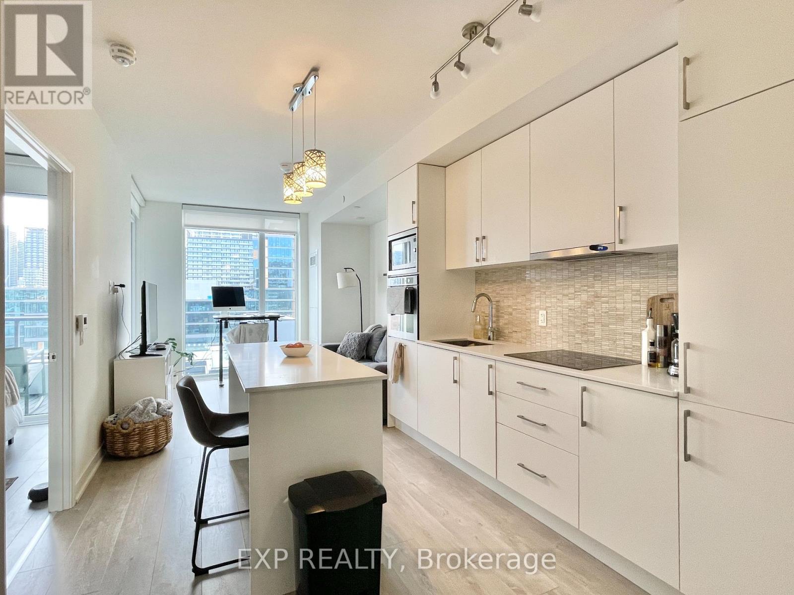 1217e - 576 Front Street W, Toronto, Ontario  M5V 0P8 - Photo 6 - C12698228