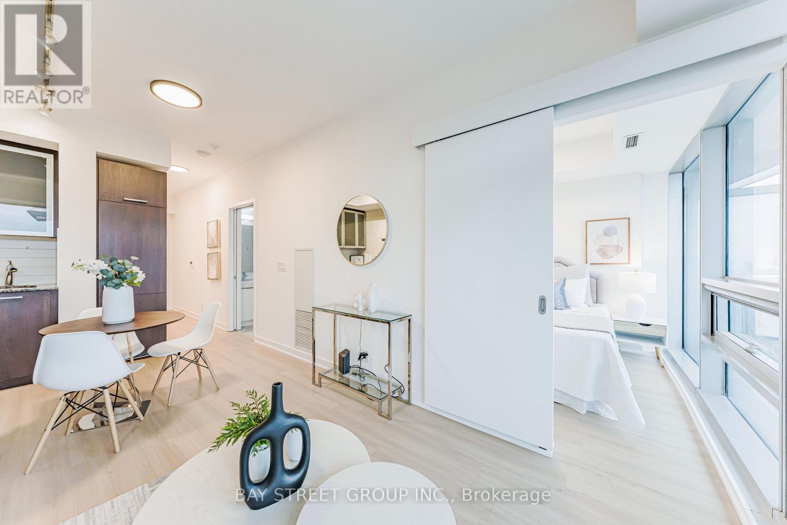 4809 - 14 York Street, Toronto, Ontario  M5J 2Z2 - Photo 10 - C12698250