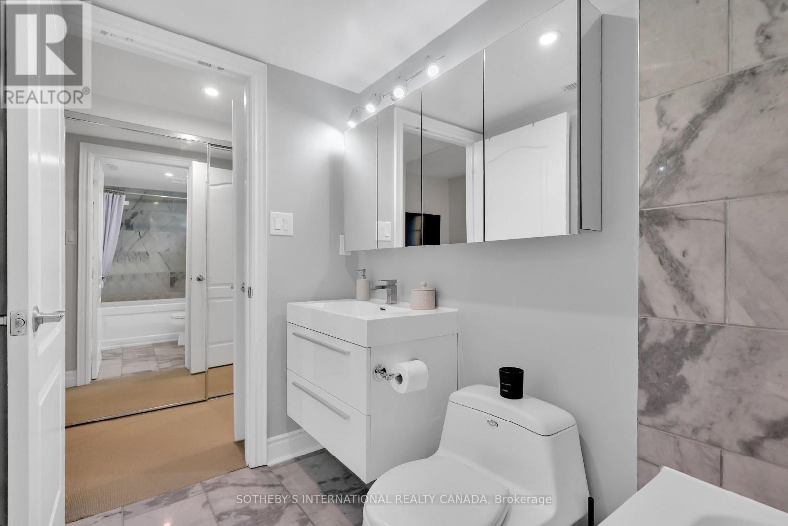 45 Pleasant Boulevard, Toronto, Ontario  M4T 1K2 - Photo 29 - C12698272