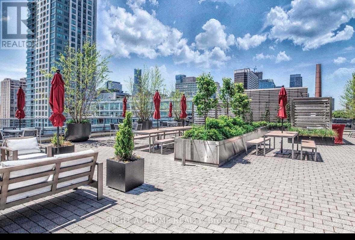 1807 - 500 Sherbourne Street, Toronto, Ontario  M4X 1L1 - Photo 18 - C12698294