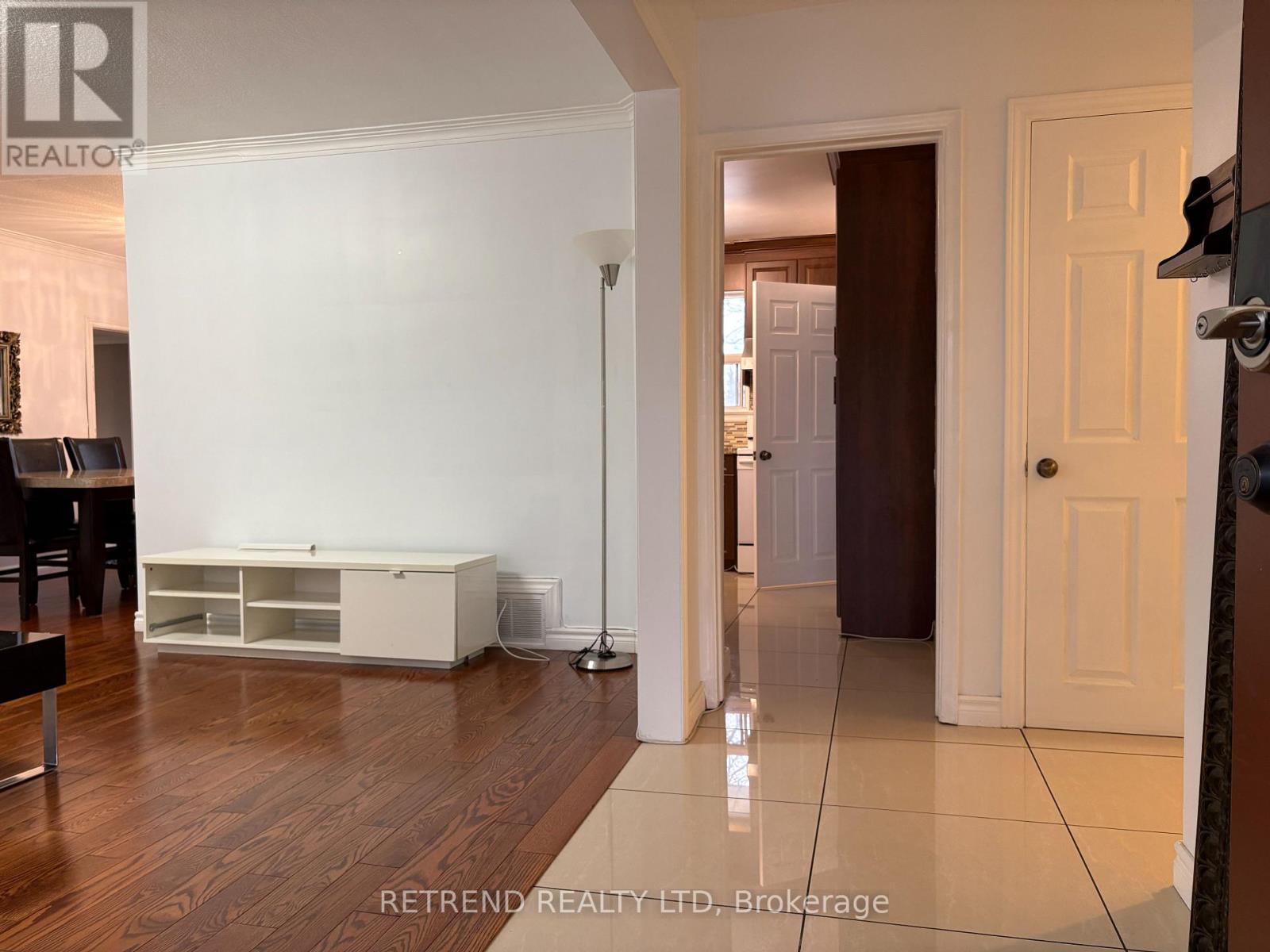 Main - 5 Fleetwell Court, Toronto, Ontario  M2R 1L2 - Photo 16 - C12698306