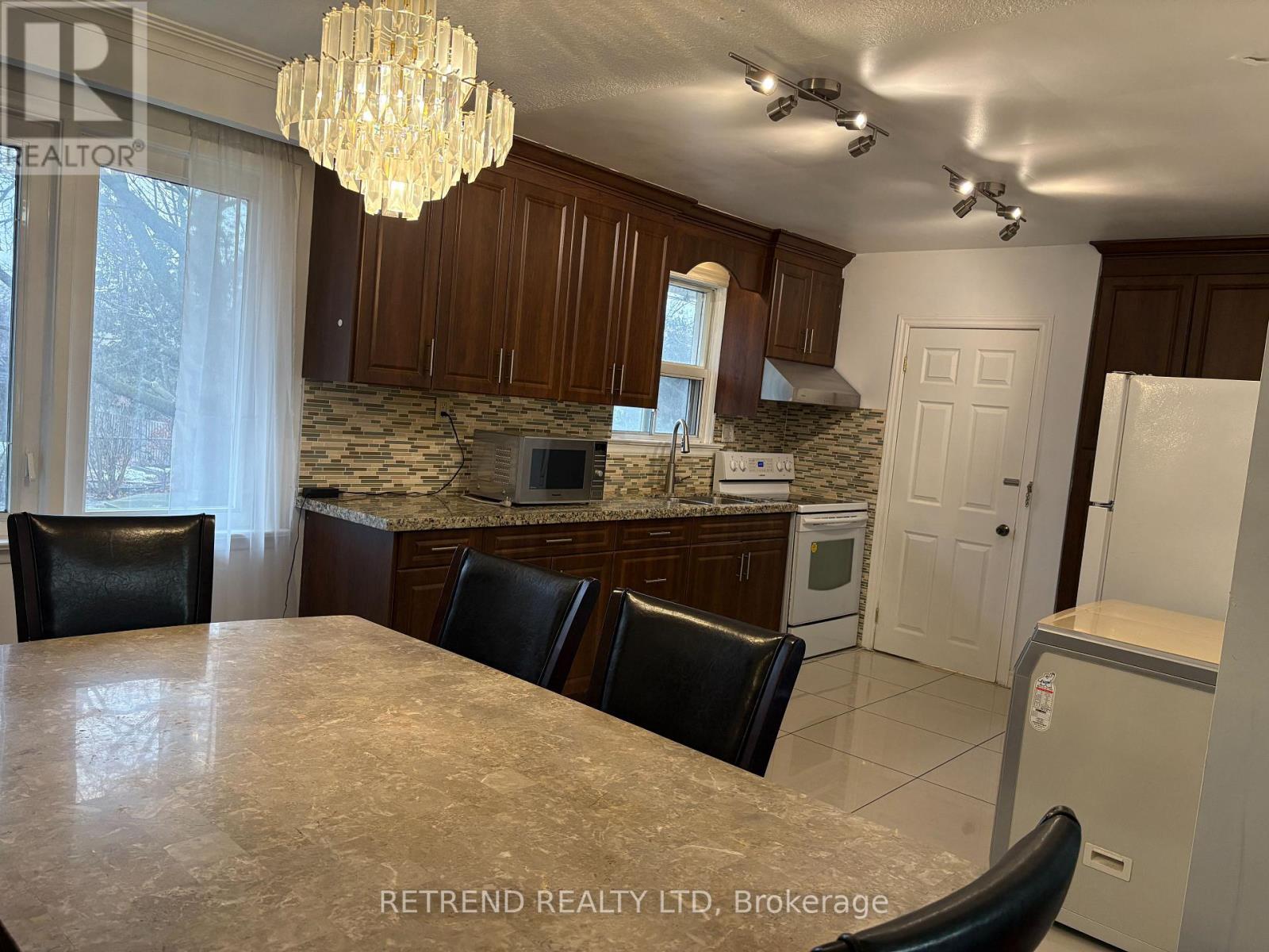 Main - 5 Fleetwell Court, Toronto, Ontario  M2R 1L2 - Photo 22 - C12698306