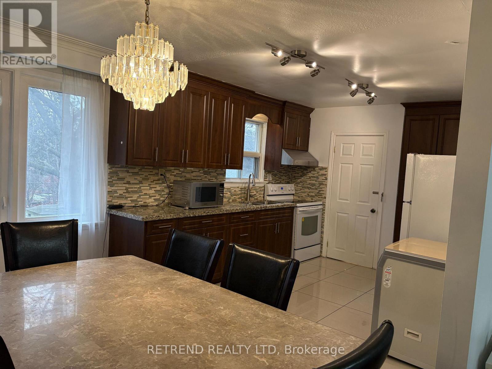 Main - 5 Fleetwell Court, Toronto, Ontario  M2R 1L2 - Photo 23 - C12698306