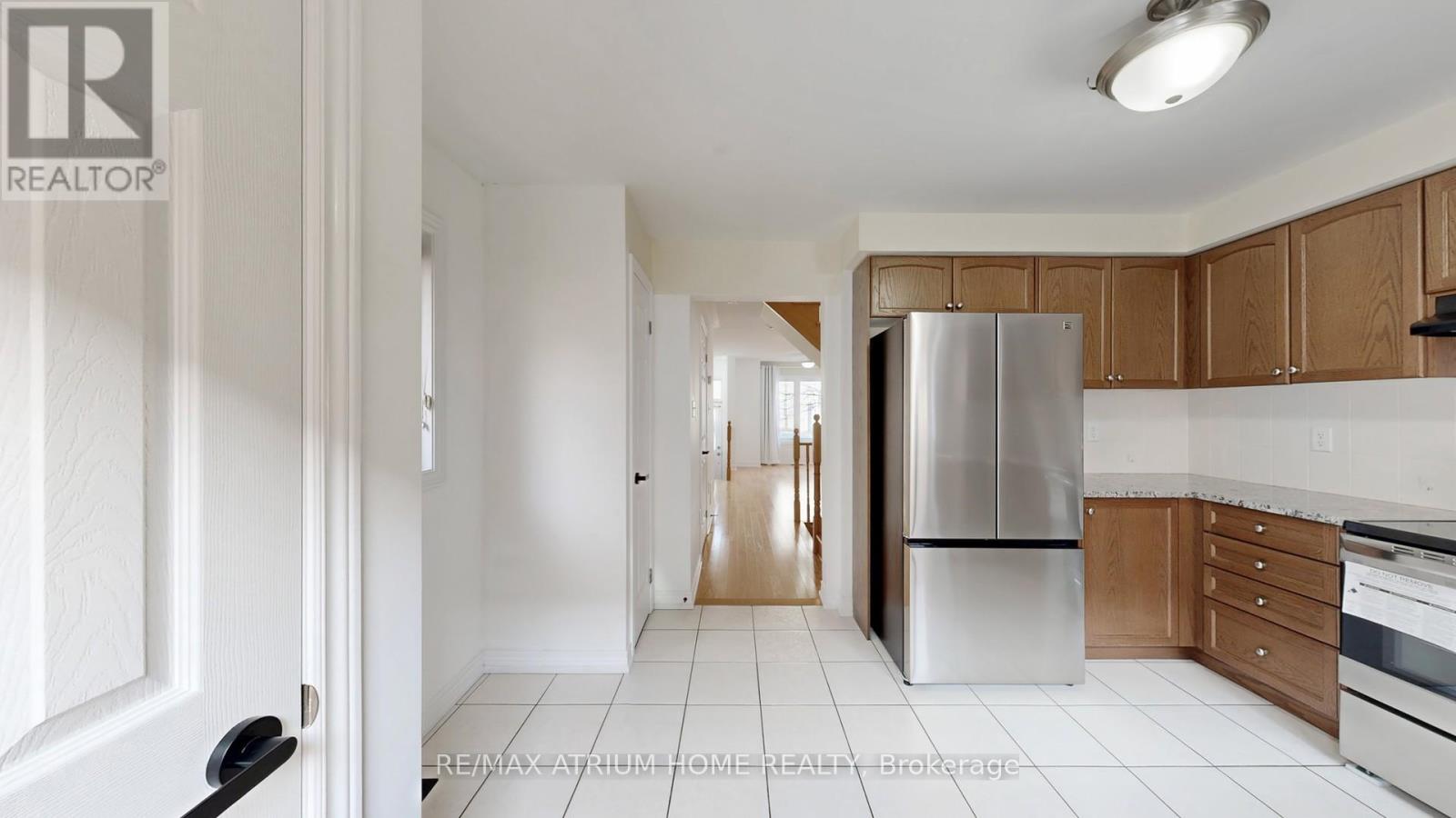 17 Kawneer Terrace, Toronto, Ontario  M1P 2X1 - Photo 11 - E12698296