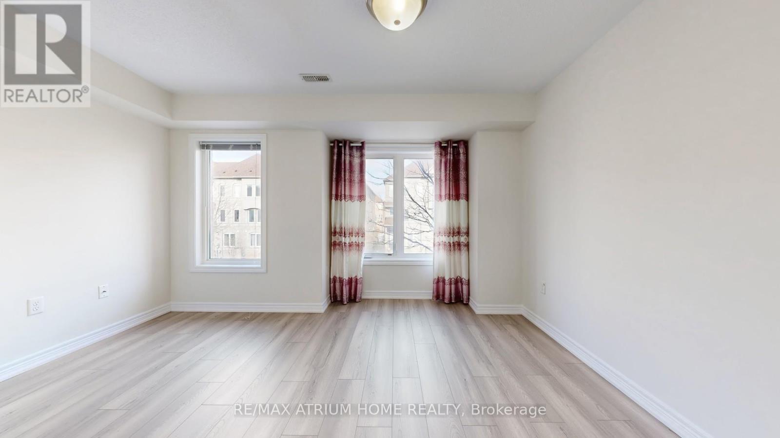 17 Kawneer Terrace, Toronto, Ontario  M1P 2X1 - Photo 18 - E12698296