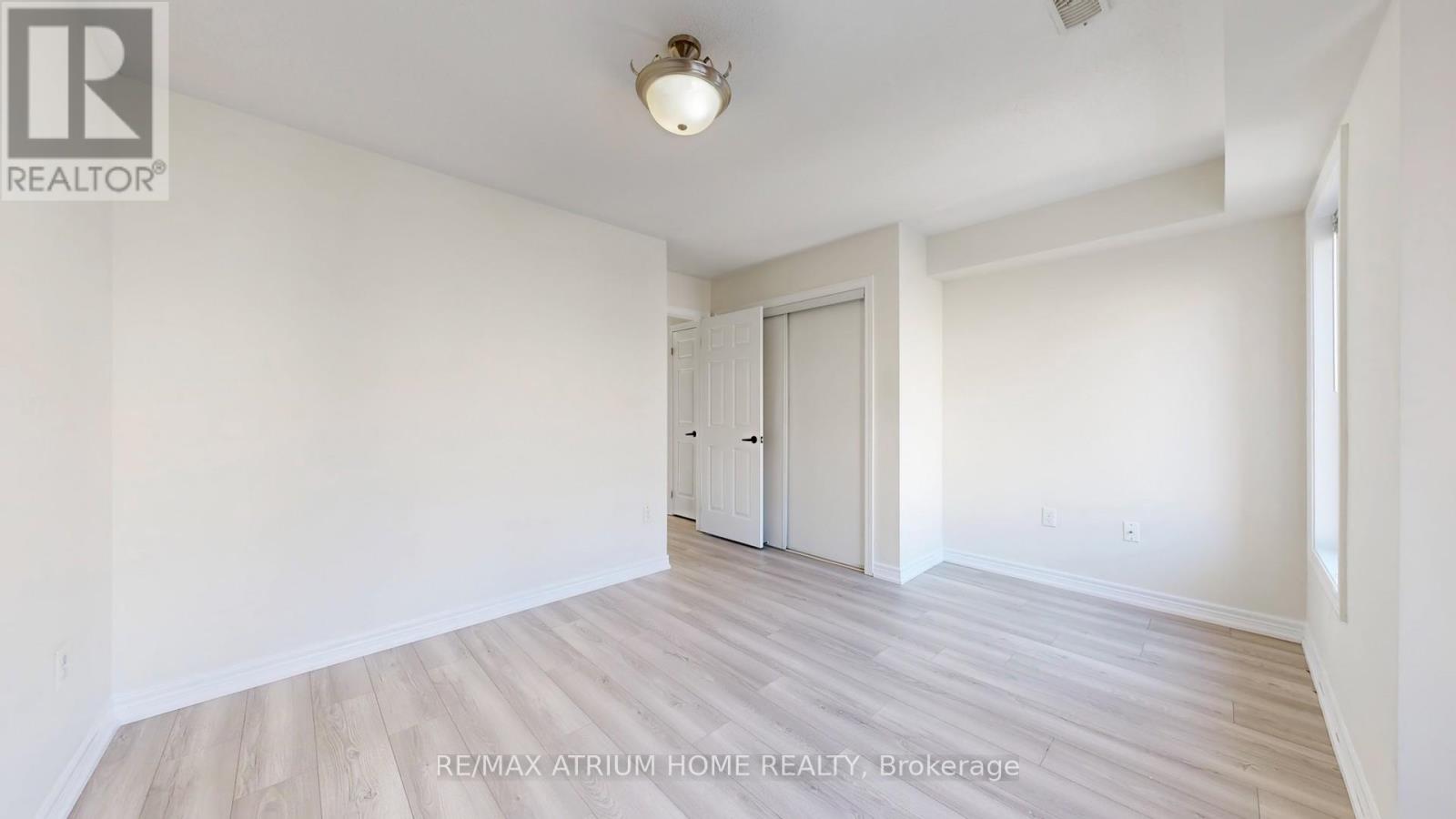 17 Kawneer Terrace, Toronto, Ontario  M1P 2X1 - Photo 20 - E12698296