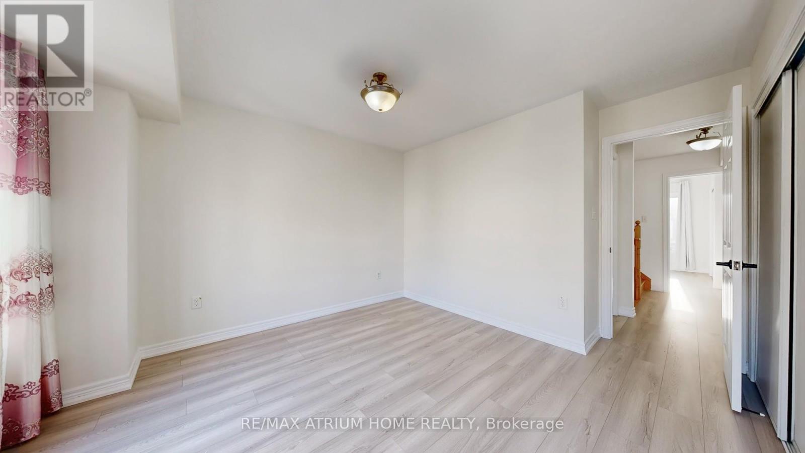 17 Kawneer Terrace, Toronto, Ontario  M1P 2X1 - Photo 21 - E12698296