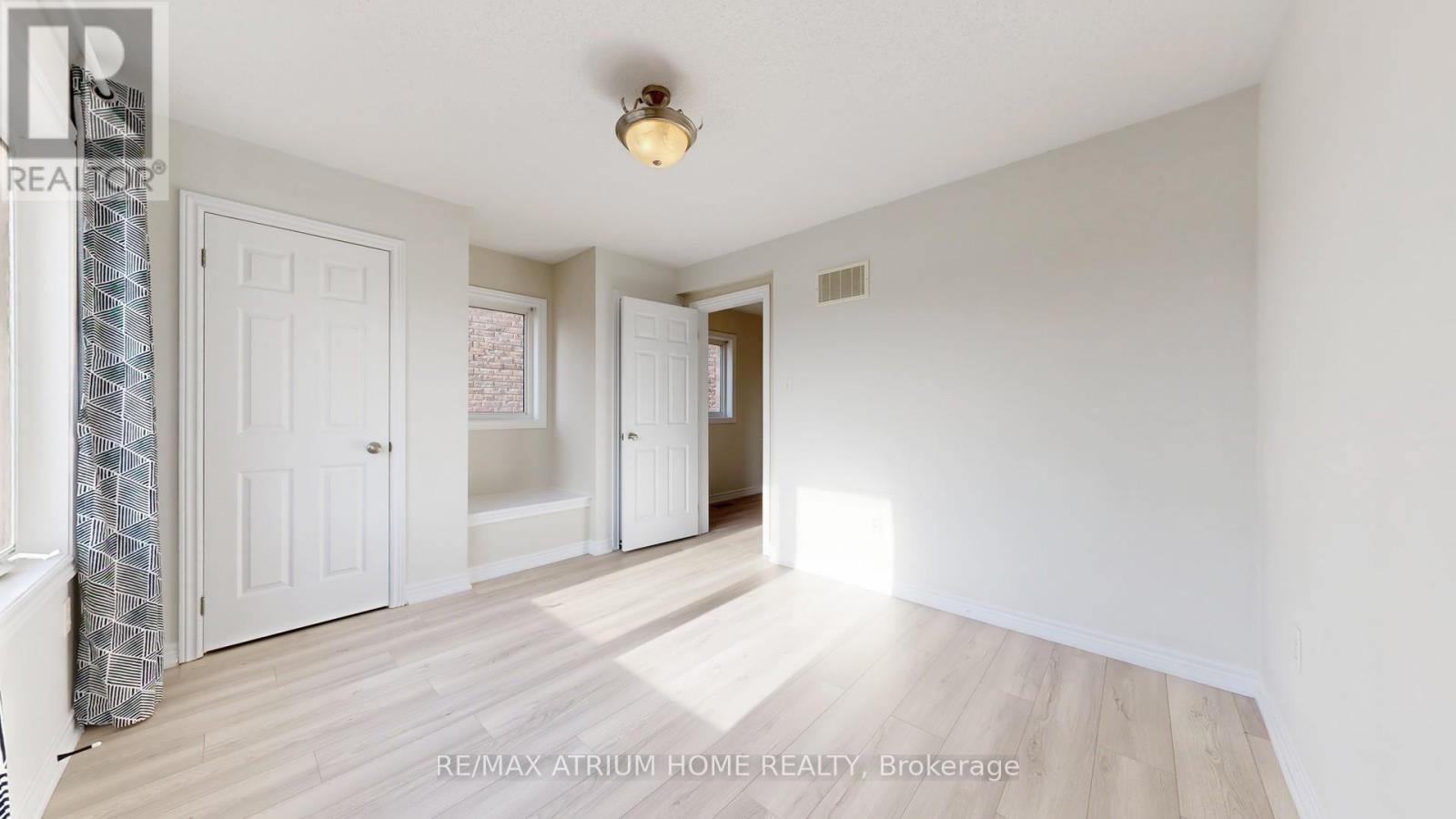 17 Kawneer Terrace, Toronto, Ontario  M1P 2X1 - Photo 25 - E12698296